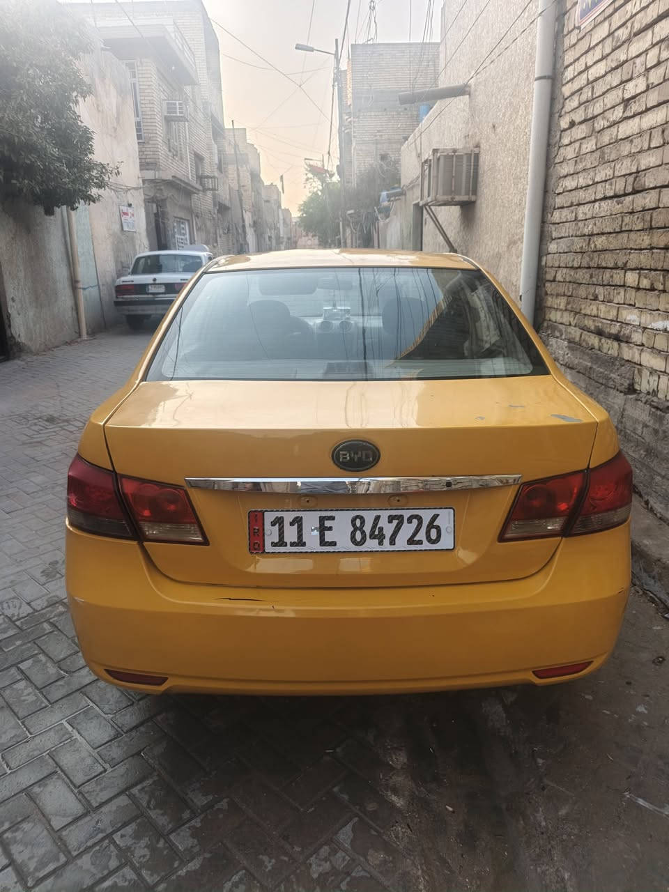 السلام عليكم بي واي دي جي3 مديل 13 بصمة مكينة هونداي كير عادي لا تنقصي ولا تبخير مكفولة تبريد ثلج  بيهة طخات ومعمرهة وصابغها حزام بسمي تحويل ثاني يوم مكاني بغداد مدينة الصدر السعر 42 وبيهة مجال ***********
