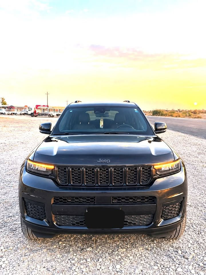 Jeep Grand Cherokee
فئة Latitude

فول بدون فتحه 

2024 | وارد أمريكي 🇺🇸

رقم بغداد شهداء شرط تحويل وكاله 

                285$ بيها مجال للشراي 

بدون حوادث فقط طخه صغيره بطرف البنيد وطخة صغيره بطرف الصندوك

سياره جاهزه بدون اي نقص

📞 للاستفسار:

***********
