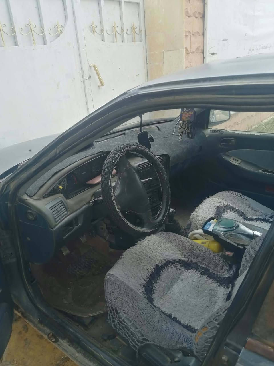 🚗 للبيع كيا سيفيا 1994
🔹 الموديل: 1994
🔹 المحرك: 1600 سي سي
🔹 گير: عادي (يدوي)
🔹 اللون: رصاصي فيراني
🔹اقتصادي بالبانزين فول الفول محرك بي تنقيص قليل كلش
رقم ديالى وماعليه غرامات اي غرامه تنزل من السعر تحويل ثاني يوم 
والسنويه ساقطه تاخذه تحول وتجدد باسمك كبل  

بيهه نقص بالكهربائيات وبيهه خياسات همين تكلي شبيهه مبيهه عدا ذن مبيهه شي شغل واطلع للبصرة 
📍 المكان:  ديالى الخالص 
💰 السعر: 20 وبي مجال 
📞 للاستفسار والتواصل:***********
