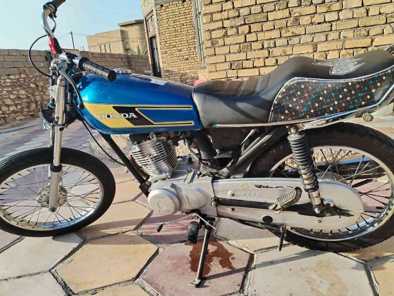 وينه ليدور نضيف
سلام عليكم دراجه كلك تعمير 23 نظافه فول ع اخير محرك مامفتوح شلعه ومعدل مكاني ناصريه سجن الاصلاح سعر 475 وبيه مجال  شراي يتصل ***********
