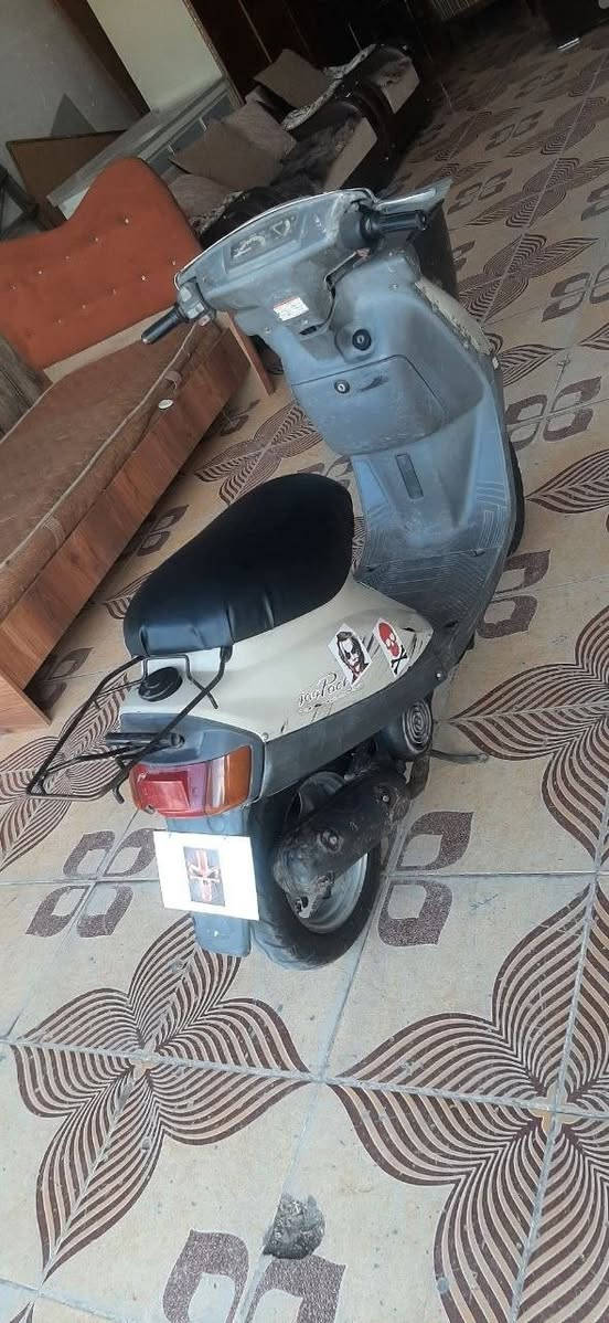 لبيع ياماها شخاطة 60 كلها ع بلاد سلف كابريته كهربائيات أي عيب مبيها السعر 285 للاتصال***********
