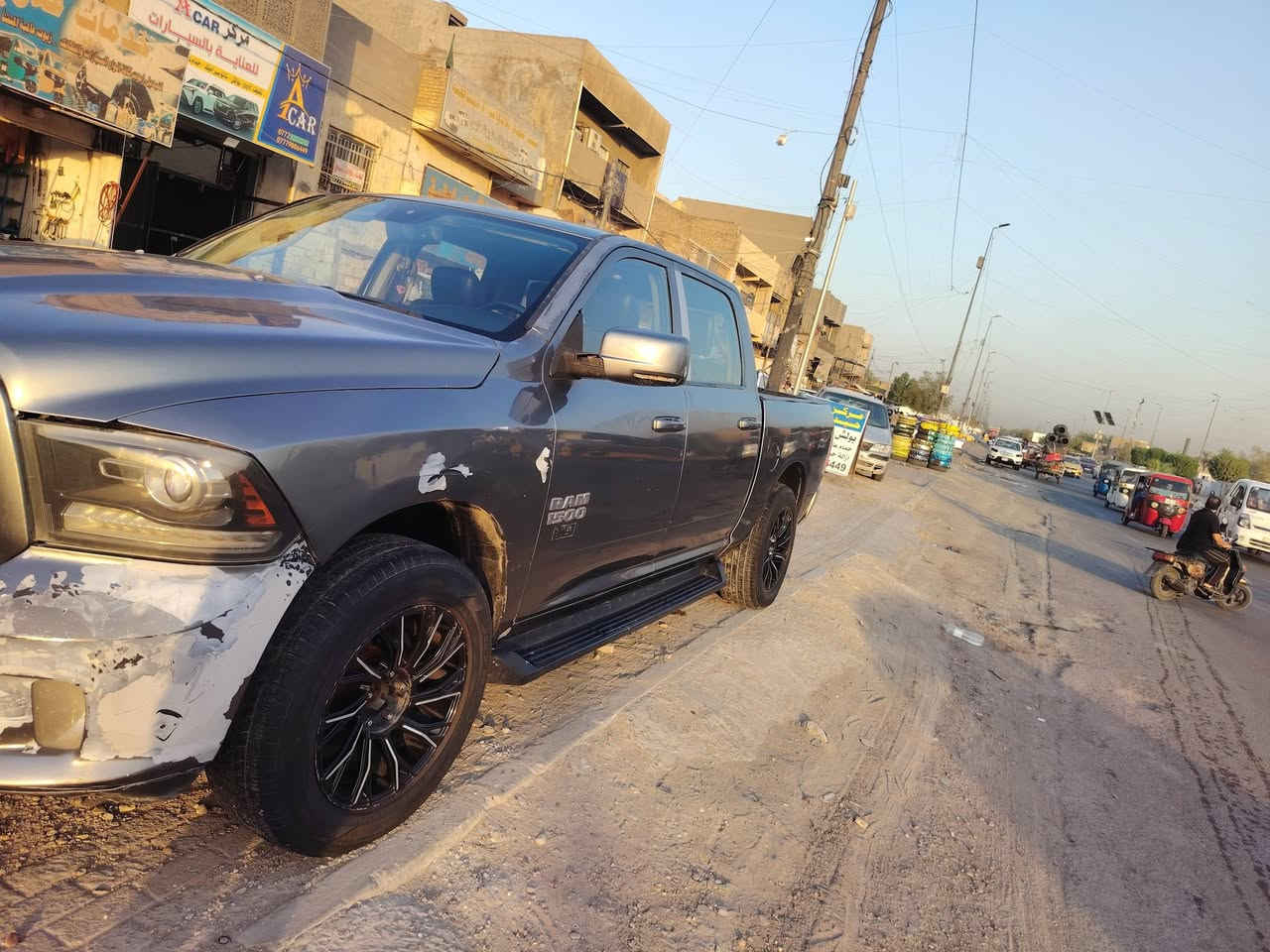 دوج رام ريبل 2013
فول عده فتحه+بصمه
4×4 بيها صبغ حزام للجماليه
تبريد +محرك+گير جديد
باب طويل بدي قصير
بيها نواقص قليله يحتاجلها ترتيب
السعر135 وبيها مجال قليل
***********
