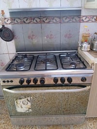 طباختين • شغالات • واحد ناقص