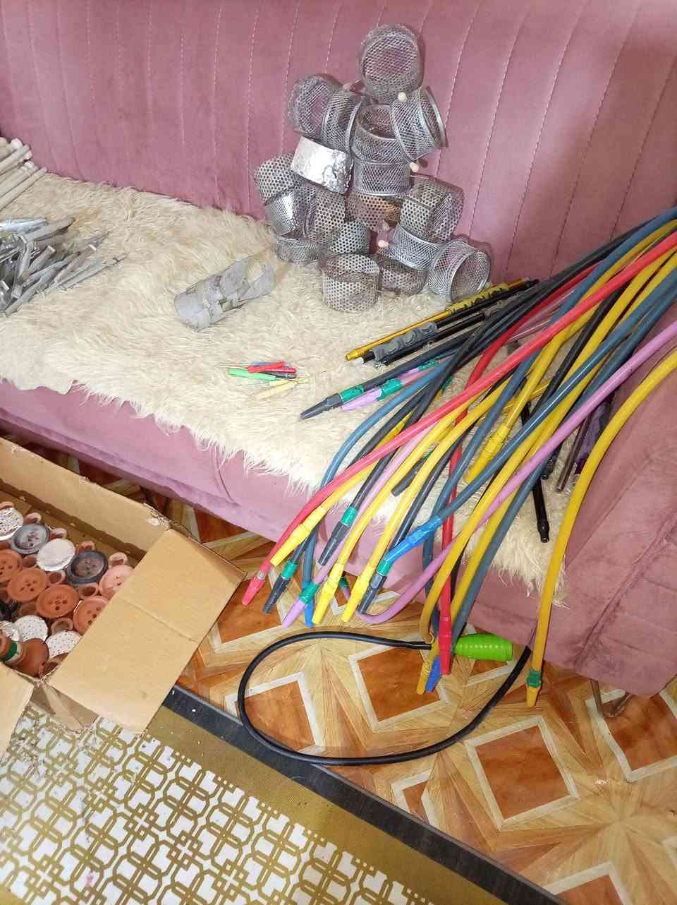 غراض للبيع في البناء الجاهز خلف ملعب قديم رقم الاتصال ***********
