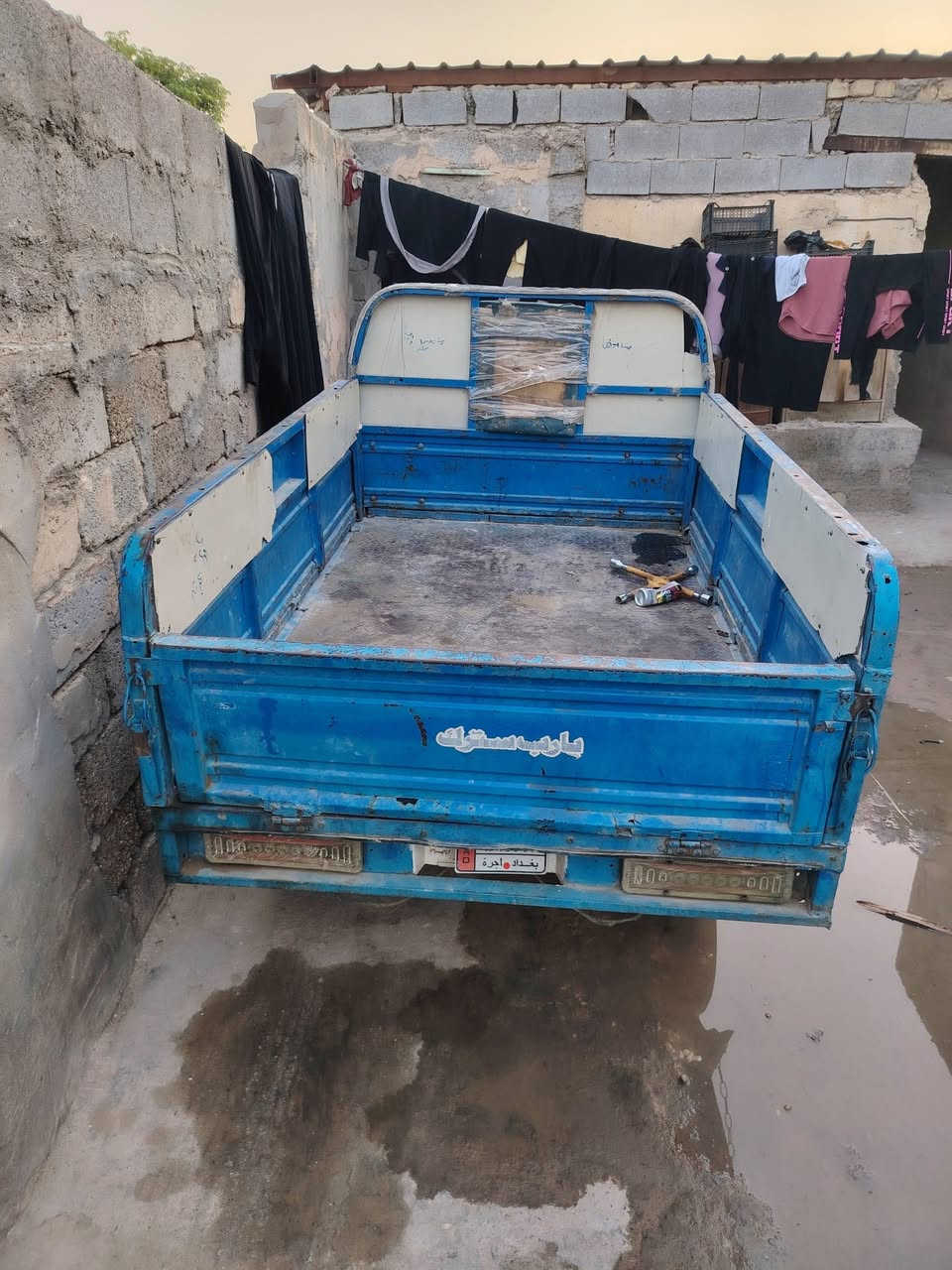 السلام عليكم ستوته البيع موديل ٢٠١٣ اوراق كامله ستوته جاهزه من كلشي لايتات هورن نكره سلف محرك مجفت صارله 4 اشهر محركها خير من الله
 السعر 1100 وبيها مجال الرقم الهاتف كورك *********** الرقم الثاني اسيه *********** مكان اليوسفيه
