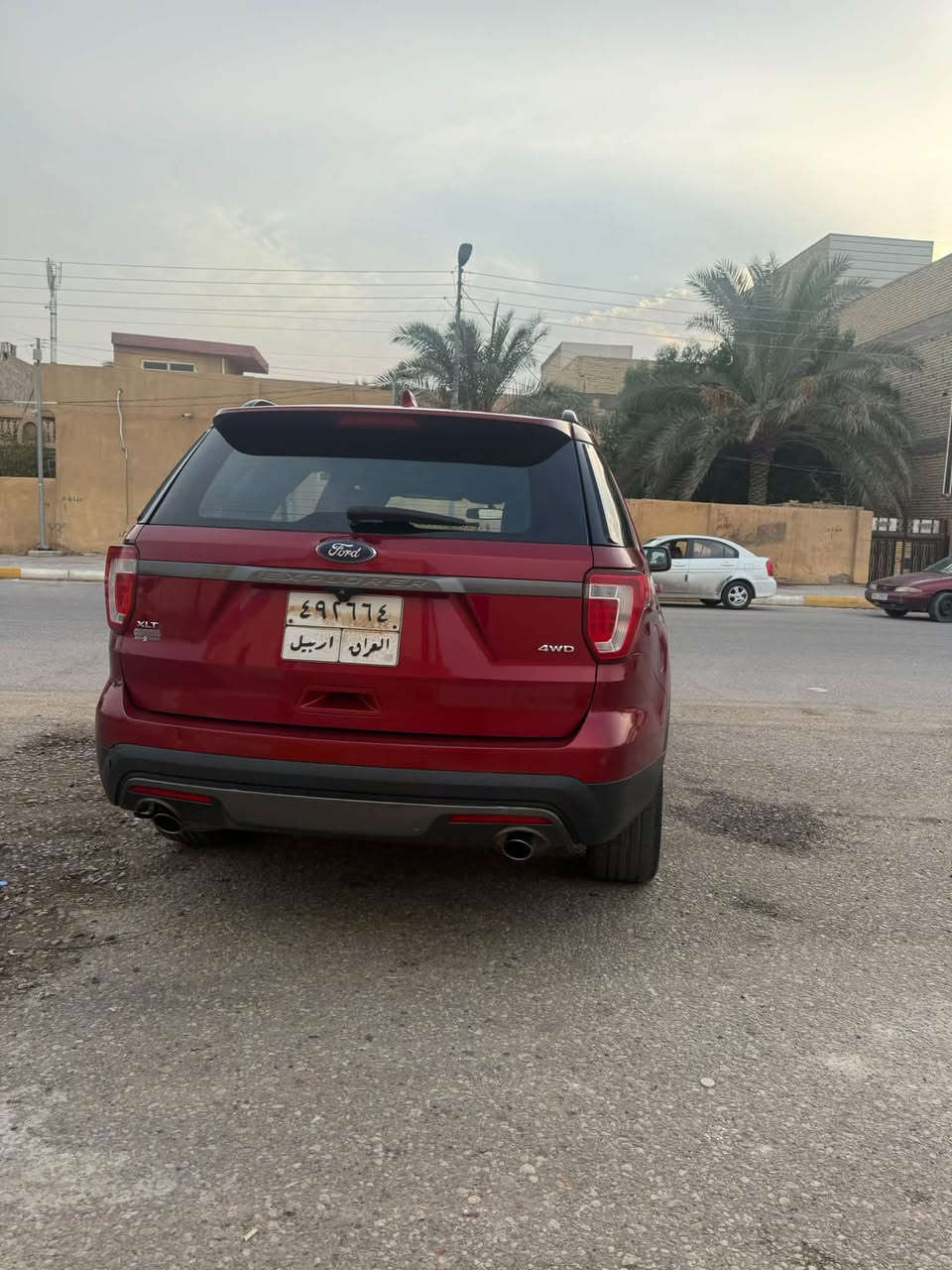 اكسبلورر XLT • ٢٠١٧ • ٦ راكب