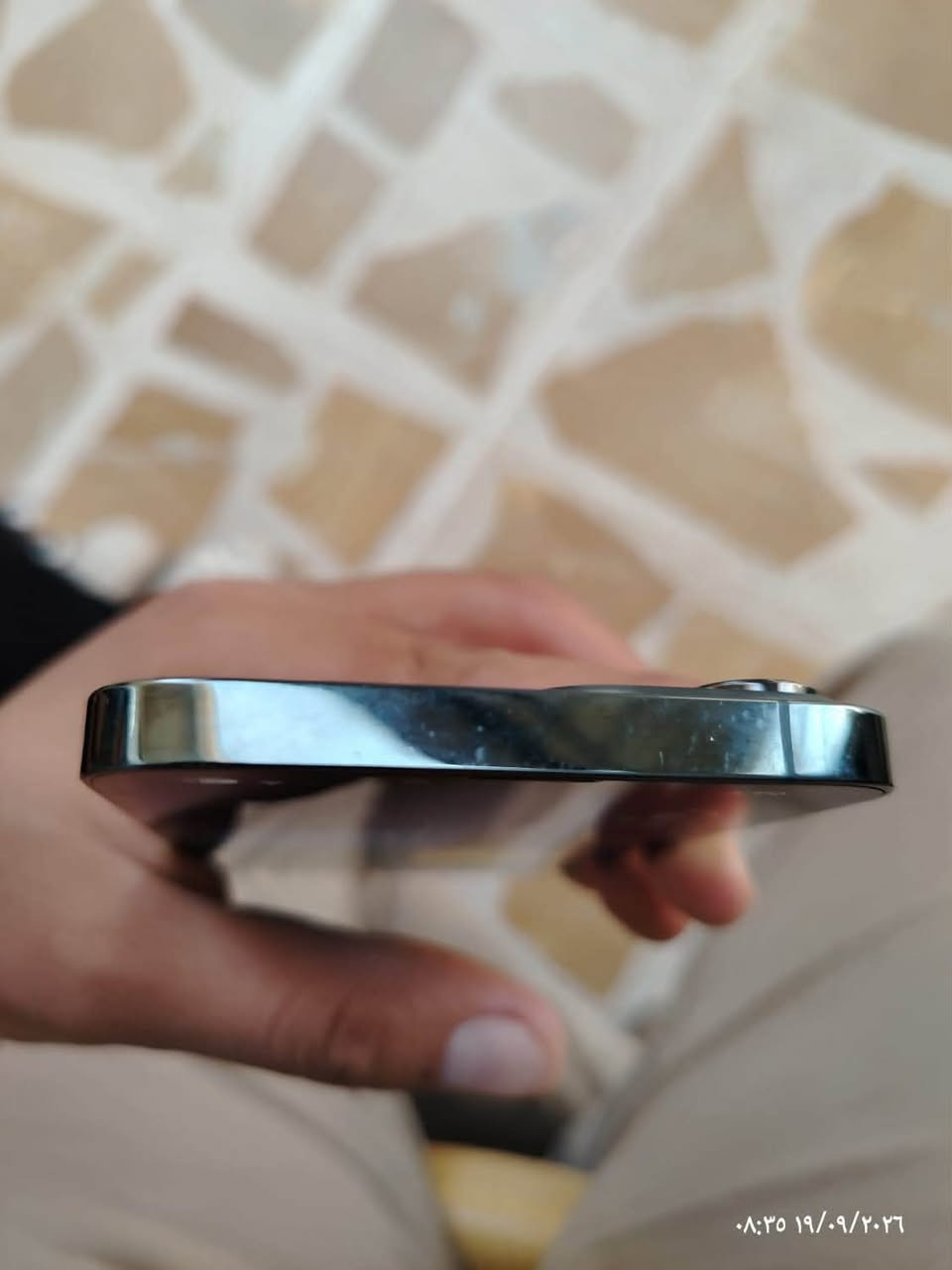 ‏سلام عليكم iPhone 13
￼ المساحة ماله 128
￼￼ النظافة مال قدام العين 
‏￼83
￼ النظافة ماله 99
‏السعر 750 وفي مجال قليل 
***********
***********￼￼￼￼

نص مكتوب في الصور:
- ٠٨:٣٥ ١٩/٠٩/٢٠٢٦
- ٠٨:٣٤ ١٩/٠٩/٢٠٢٦
- ٨:٣٣
- ٦٨
- حالة البطارية والشحن
- كما هو الحال مع البطاريات القابلة لإعادة الشحن، بطارية الهاتف قابلة للاستهلاك وتصبح أقل فاعلية مع الوقت. معرفة المزيد...
- الحد الأقصى للقدرة
- ٨٣٪
- هذا قياس لقدرة البطارية مقارنة بقدرتها عندما كانت جديدة. قد تتسبب القدرة المنخفضة بتقليل ساعات الاستخدام بين عملية الشحن والأخرى.
- أقصى قدرة للأداء
- ستساعد الأنظمة المضمنة في النظام والمكونات في تخفيف آثار الأداء التي قد تلاحظها أثناء التقدم الكيميائي في عمر بطارية iPhone.
- شحن البطارية المحسن
- للحد من استنزاف عمر البطارية، يتعلم الـ iPhone من عادات الشحن اليومية، بحيث ينتظر ولا يتجاوز ٨٠٪ حتى يحين موعد حاجتك إلى استخدامه.