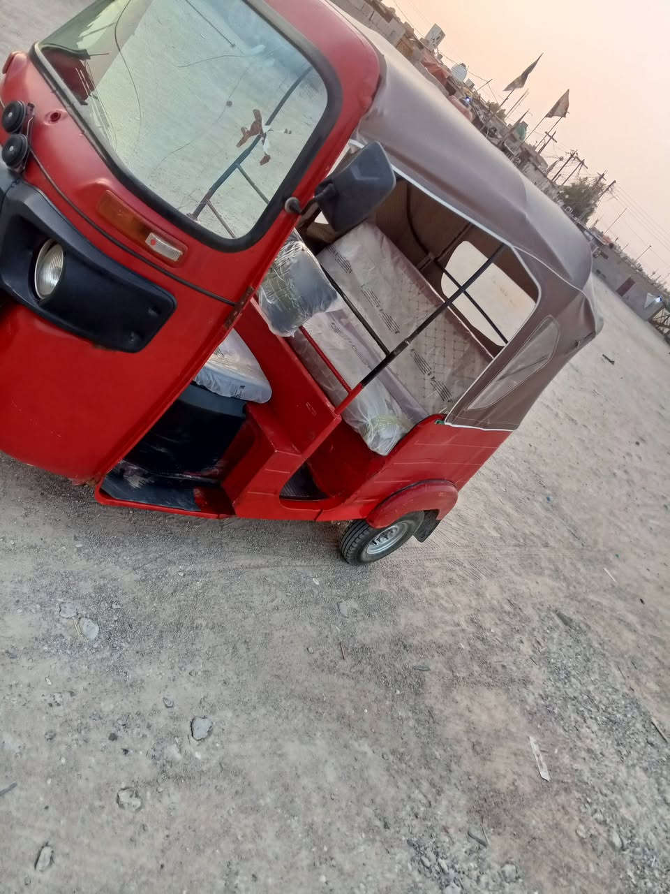 السلام عليكم تكتك مديل 18وراق أصولي  جاهزه تكتك عنواني بصره***********
