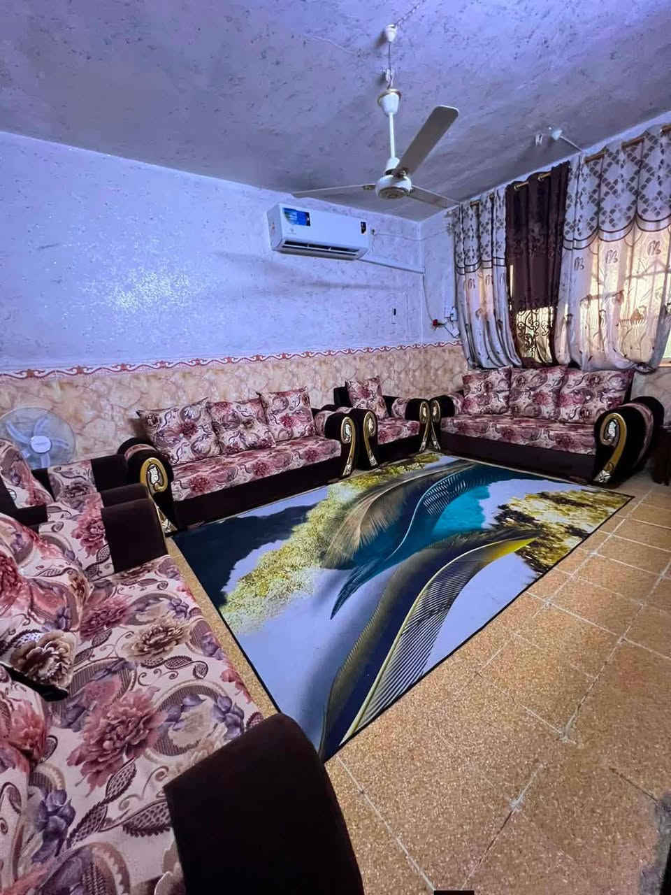بيت للبيع طابقين خمسة غرف نوم وستقبال وهول مطبخ وصحيات مساحه 100 متر مربع حي العصري قرب بانزين خانه الثوار موبايل ***********
يتوفر واتساب وخاص @

