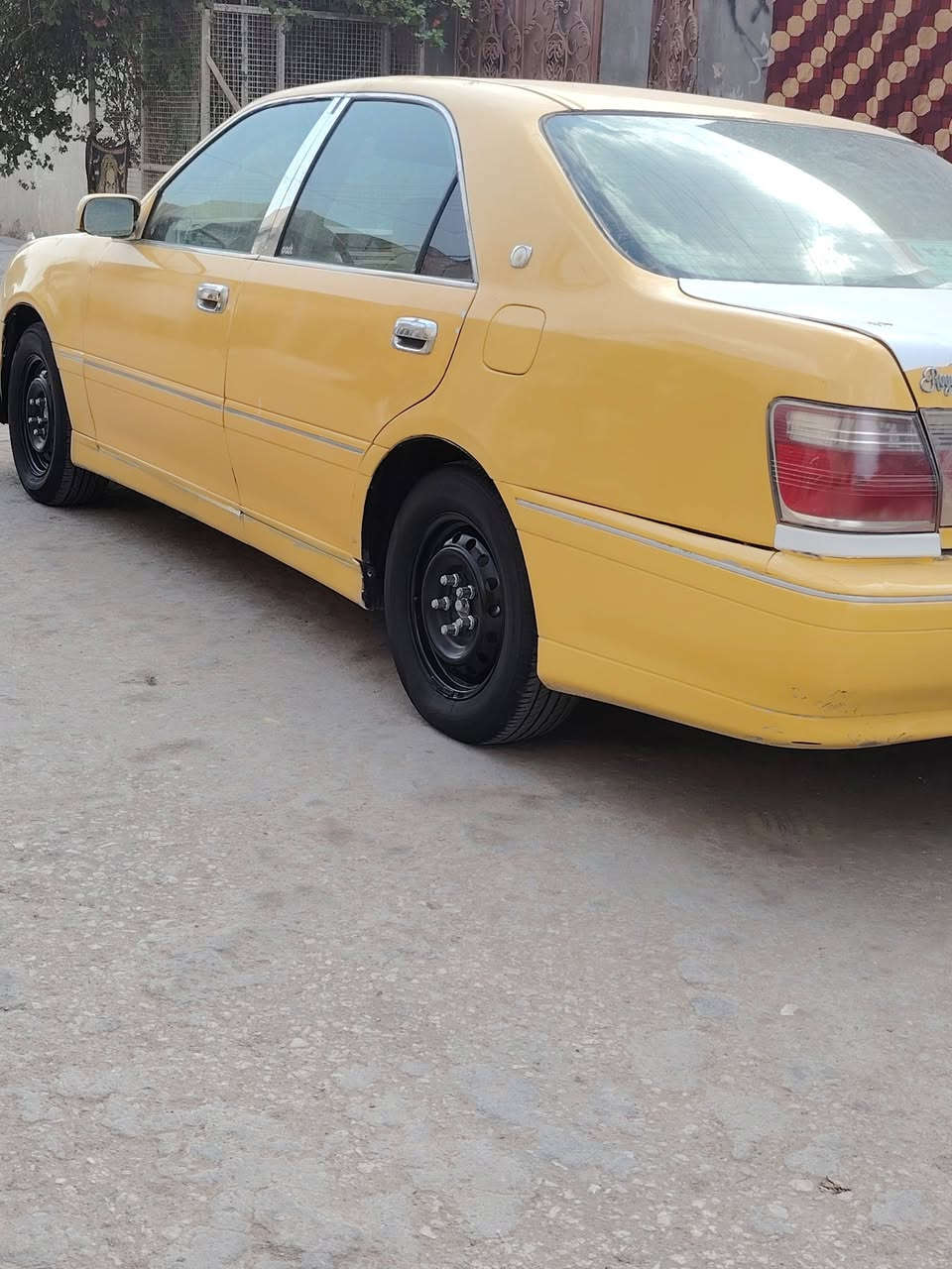 ملكه ٢٠٠٥ • كفاله محرك • أوراق كارتونية