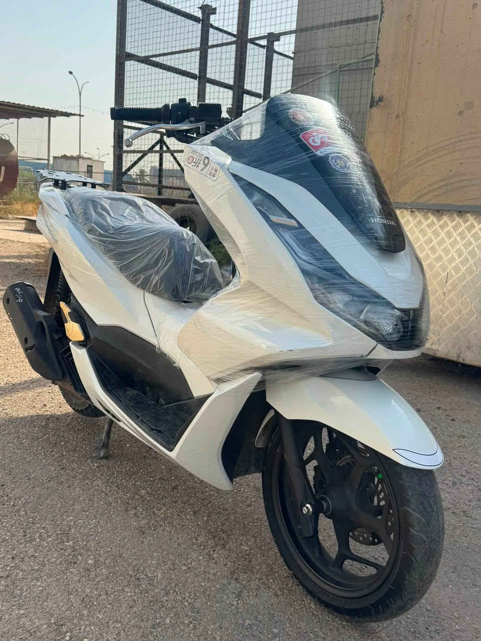 سلام عليكم دراجه Pcx ياباني كفاله عامه حساسات كهربائيات كلها شغاله نكره سلف مكاني بغداد حي النصر 
***********
