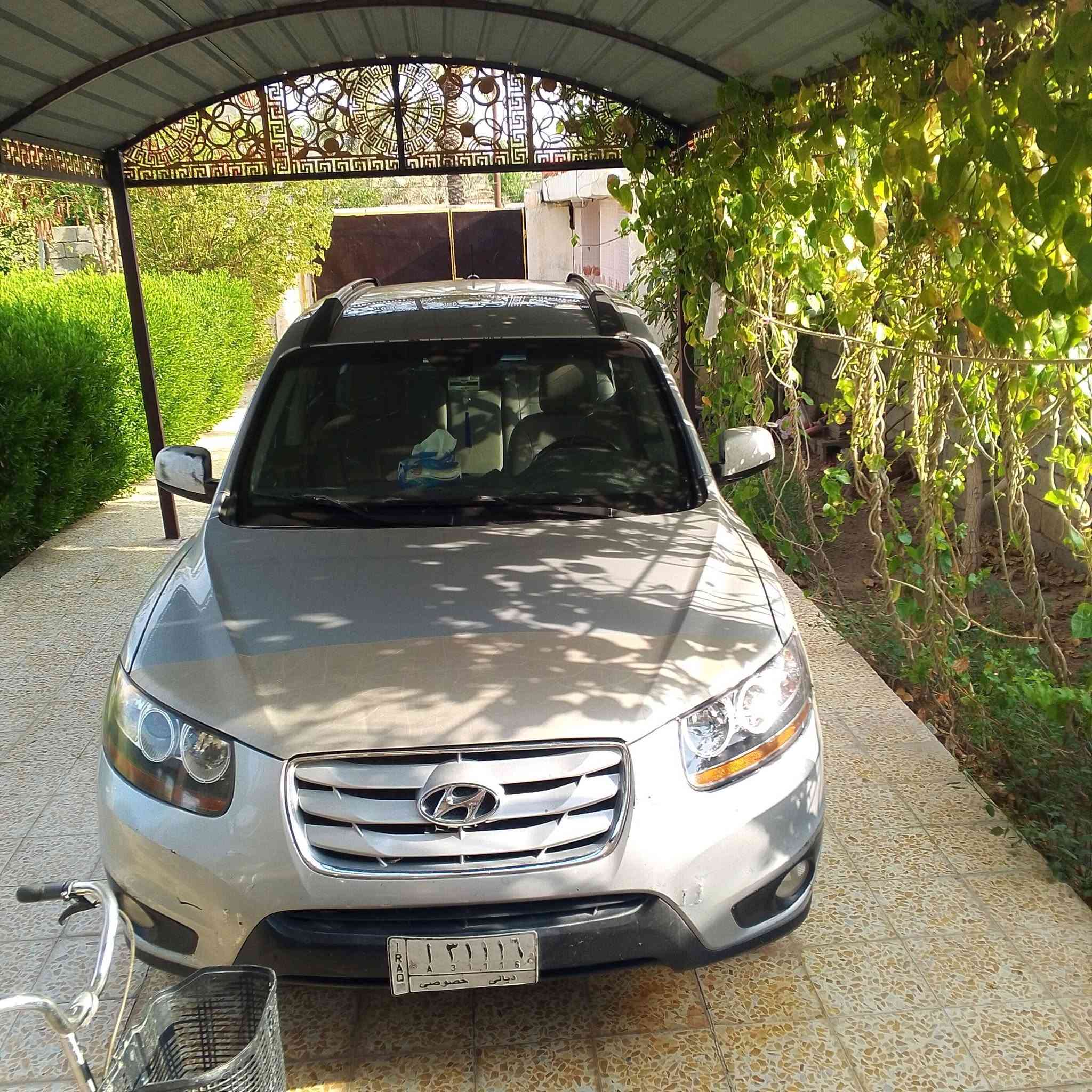 سنتافي 2010امريكي باسمي رقم ديالى..محرك 2400لاصرف لاتبخير كير محرك حداديه جيده جدا..تخم تاير.صدر باتري كله جديد سنويه لعام 2029...كهربائيات تبريد جيد جدا ع وضع الشركه ماشيه 190حقيقي..اتصل وتدلل..ع الرقم ***********
