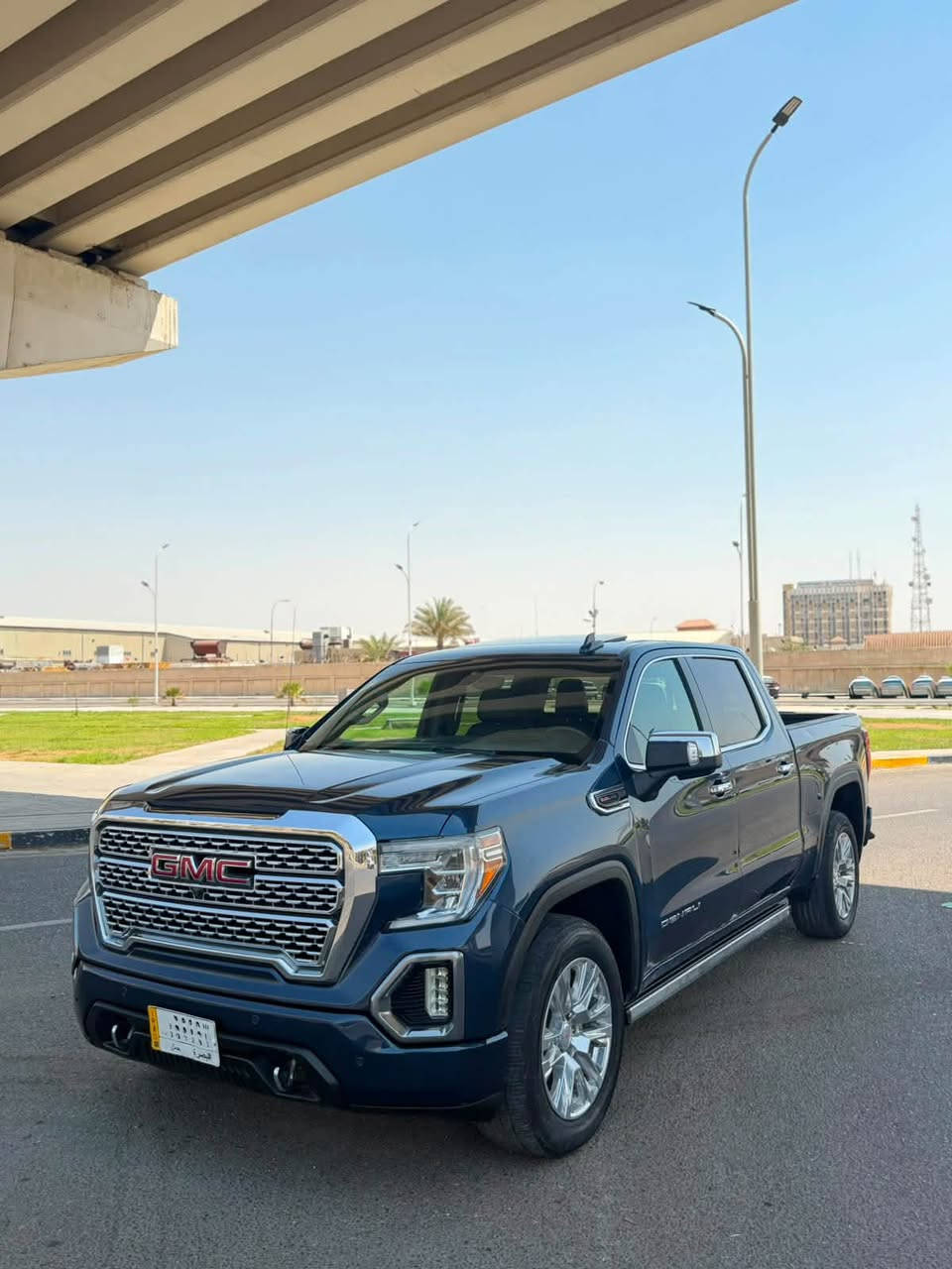 🇺🇸سلام عليكم ورحمة الله 🇺🇸
*  GMC سيرا 2019 
* SLT 
*  8 V — 5300
باب طويل بدي قصير المرغوب سيارة حادثهة جاملغ والبنيد 
بدون دواخل سيارة فول فول مواصفات فتحة صندوك قطعتين كشنات جلد تدفئة تبريد رقم بصرة بسمي مكينة 
كير كفالة شرط ماشية 98،000 الف حقيقي 

🔥 ✅ السعر { 243 } بيهة مجال قليل 
✅ الاستفسار: *********** 
✅ مكاني البصرة
