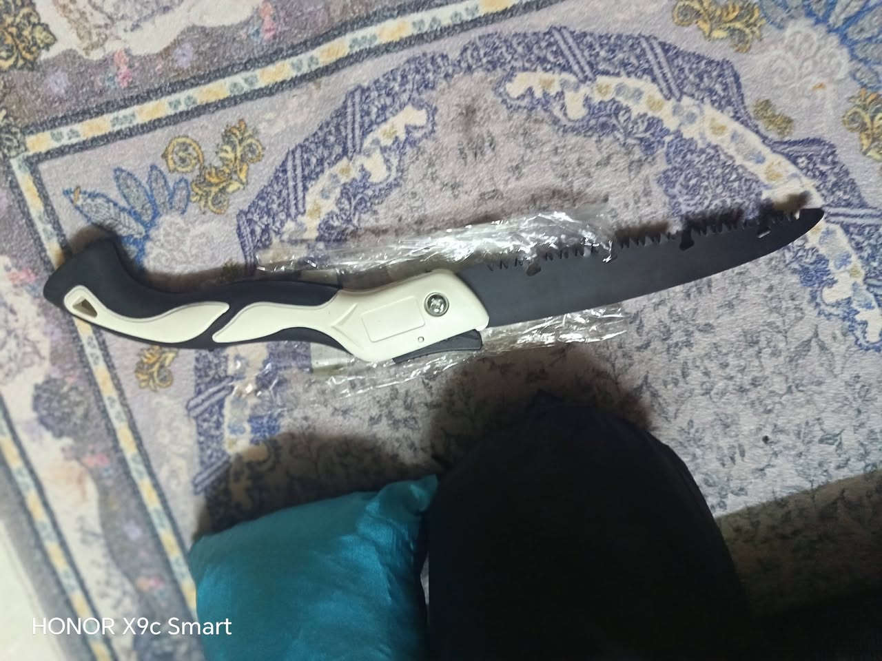 تصفية غراض خلي سعرك بما يرضي الله وبالعافية عليك
توصيل ماعندي مكاني بغداد ظباط حي القاهرة *********** او *********** الخطين بيهن واتساب

نص مكتوب في الصور:
- HONOR X9c Smart