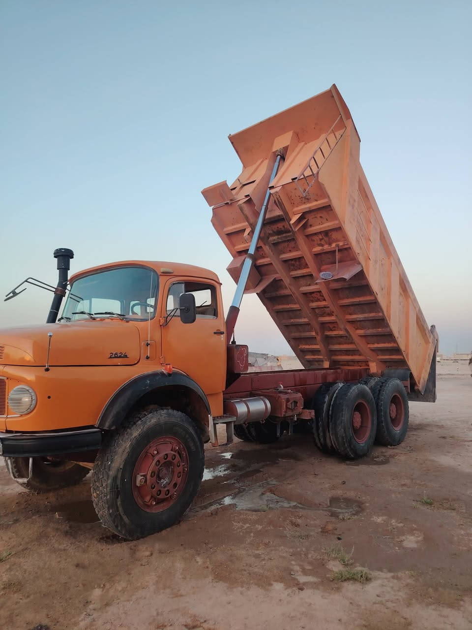 السلام عليكم.  القجمة البيع  موديل79 
قماره مسبوقة
محدثة 82
مجموعة الامان
شاصي مكفول
سعر 37 وبيهة مجال.
تصال على الرقم 👇
            * ************
محمد الغزالي
