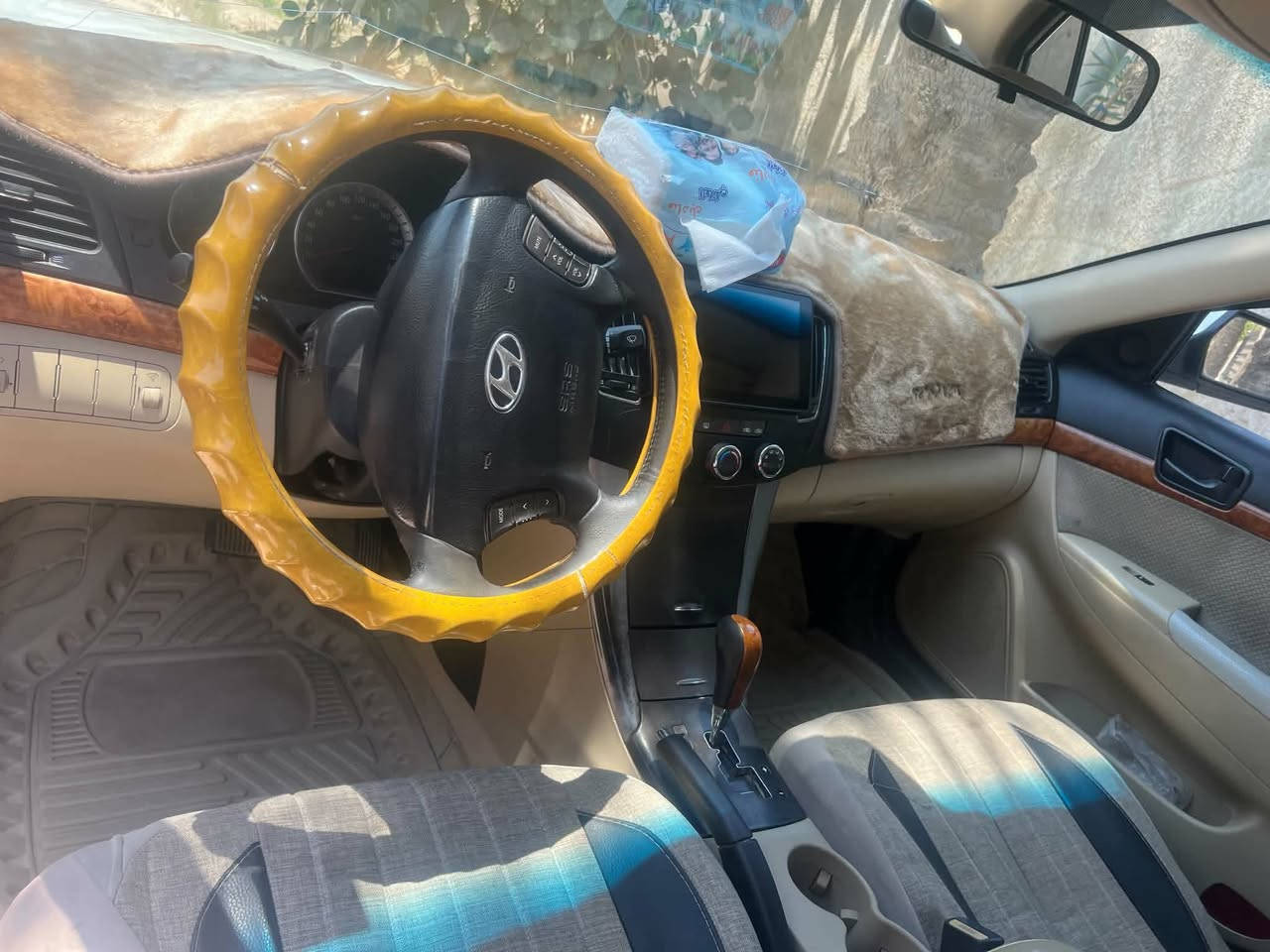 سلام عليكم سونات موديل 10سياره حلوه وجاهز مال جناي تخم تاير حداديه كير مكينه جاهزه عل اخير حبابه سياره كل عوتر مابيه لا صبغ فقط ذني ملاحضات وسونار يمك فقط 

مكان ديوانيه 
سعر 125وبيه مجال 
***********
