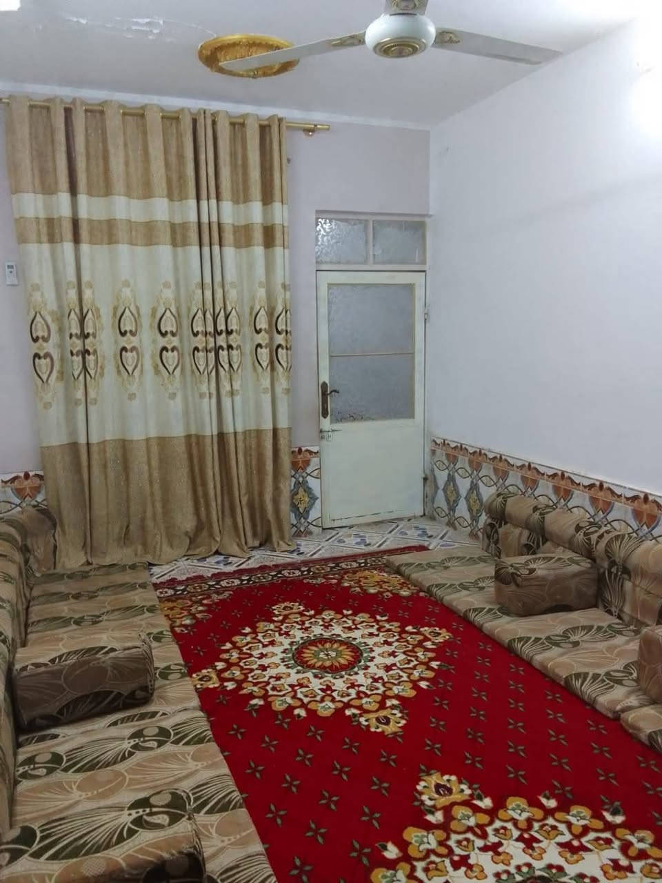 بيت طابو ركن على شارعين للبيع المساحه 125 م
10×12.5...
غرفتين وصاله ومطبخ واستقبال وصحيات عدد 2
الموقع حي الأمير الفرع الي خلف مدرسة الحشد الأهلية...
السعر 110
الي يعجبه البيت والموقع والسعر يتصل واني خادم
*********** اتصال أو واتساب
