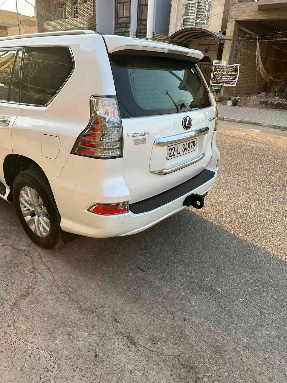 لكزز مديل 20 اخت الزيرو شرط كارتون السياره بعده ماشيه 60 الف اعلى فئه GX
فول لمتدد معروفه مواصفات الكزز جمات رادارات كامرات مفوله للاخر ما ناقصة شي رقم اربيل انكليزي 
مكانه نجف 
سعره 400$ 
تليفون ***********

