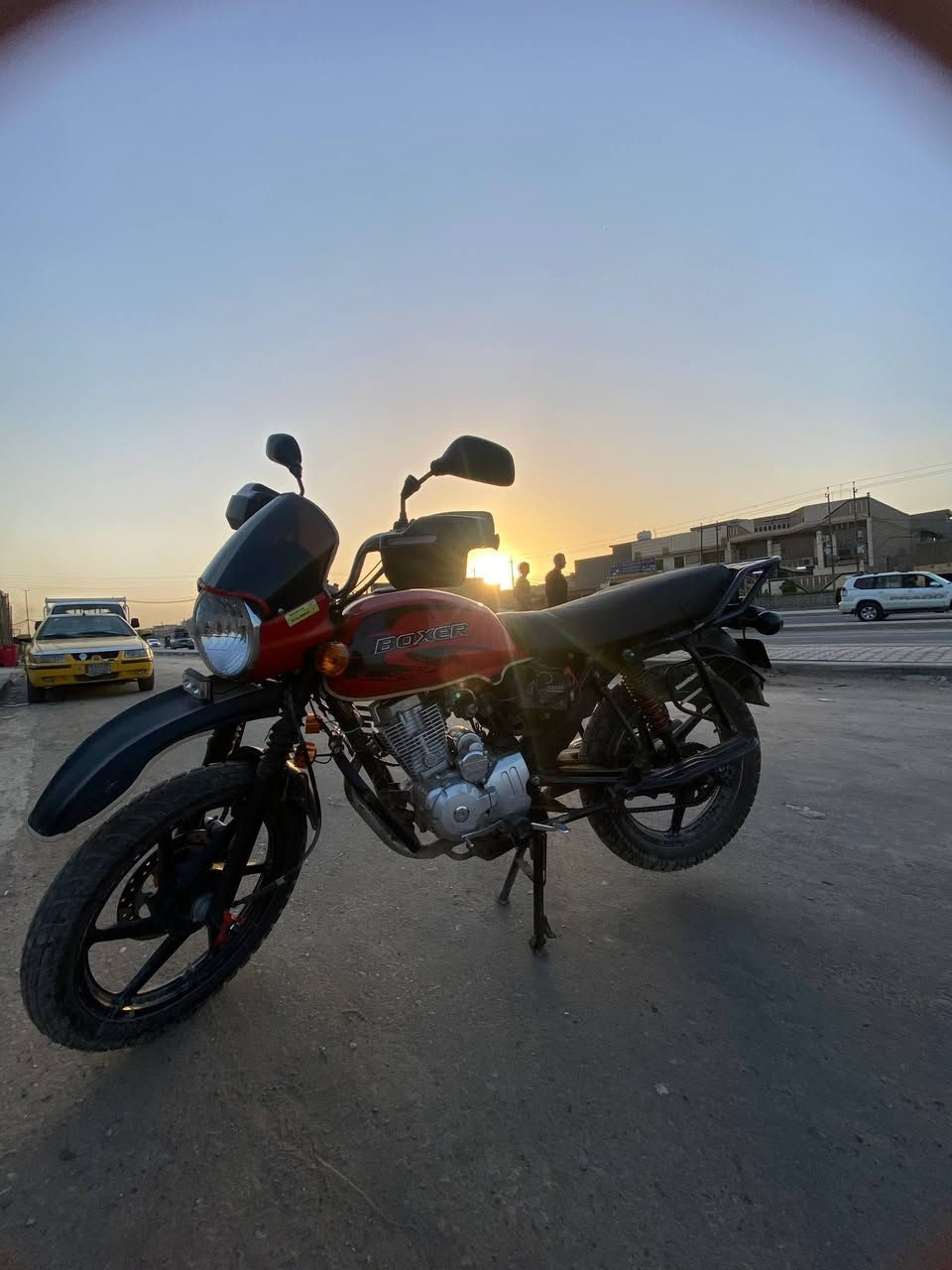 دراجه بوكسر محرك ايراني محركه موديل24 دراجه بيه ولفات دراجه نضيفه كلشش بس عوزه ترتيب سعر 650وبيه مجال بسيط للشراي مكاني مدينه الصدر رقم الهاتف***********فقط واتساب
