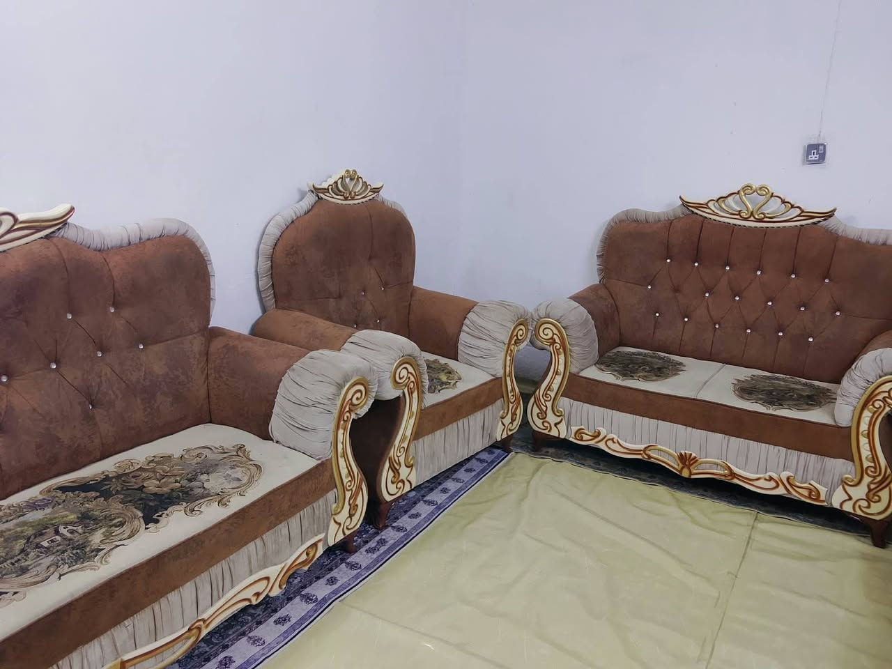 السلام عليكم تخم لل بيع تسكام درجه اوله 10مقاعد اي ضرر مابي ماكني كربلاء حي الغدير السعر 350 وبي ماجالي يوجد خدمة توصيل داخل كربلاء ***********
