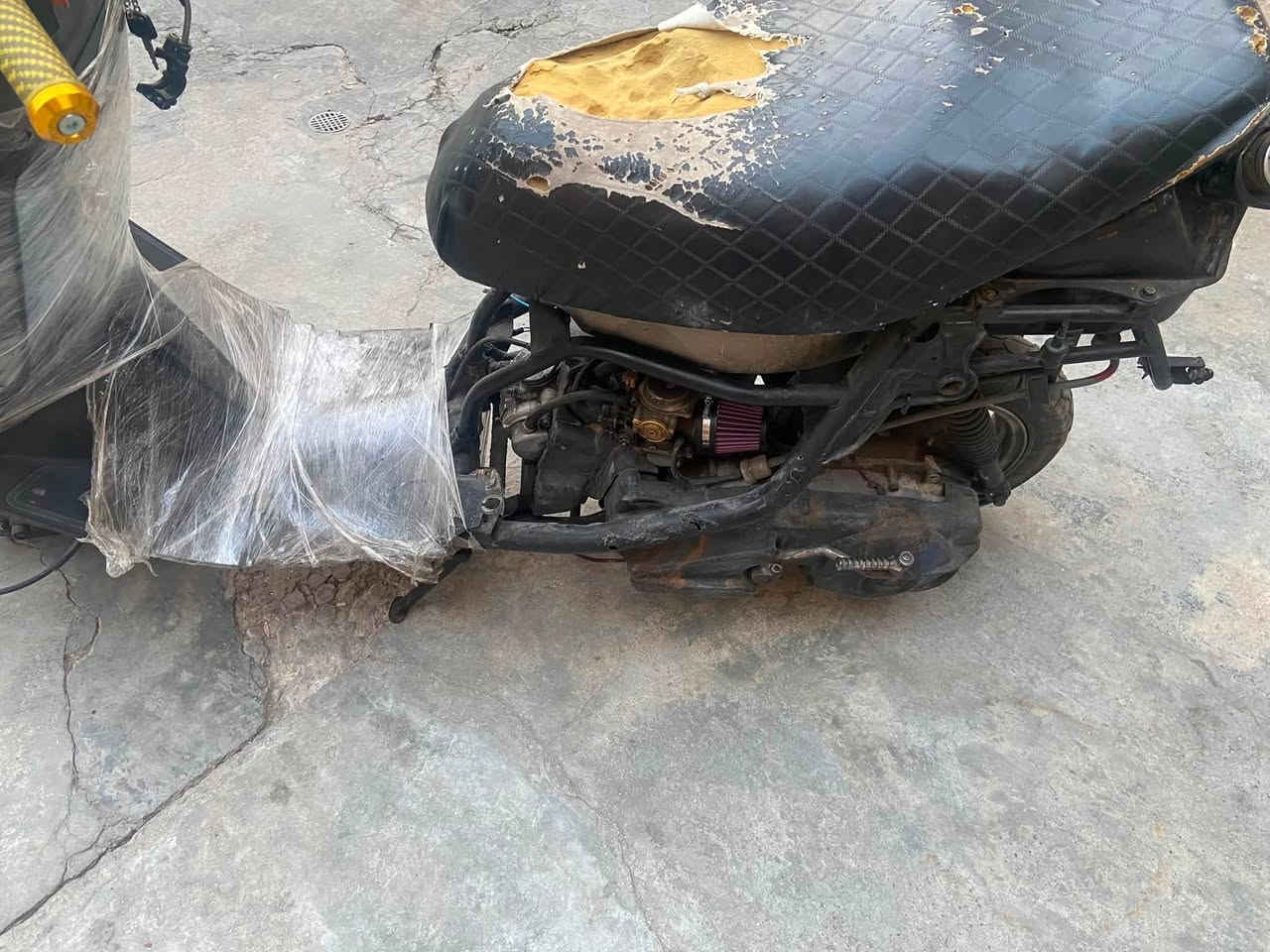 دراجه فراشه فضائ بيه نقصدشي واحد تربط سكليتر. دوس بانزين علا هل وضع 90 الف سعره بيه مجال علوان بغداد لاورفلي هندر واحد لا اكثر تشتغل ستيرن يقفل كهربائيات كامله  رقمي بس وتساب بي *********** راسلني دزلك لكيشن بيت  بريك بل بكان
