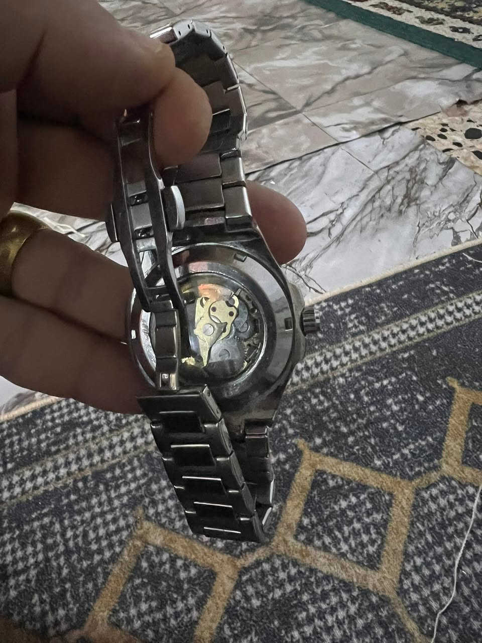 قيم من يمك وبالعافيه اوتماتيك 
فقط ينرادلها تنضيف 
***********
