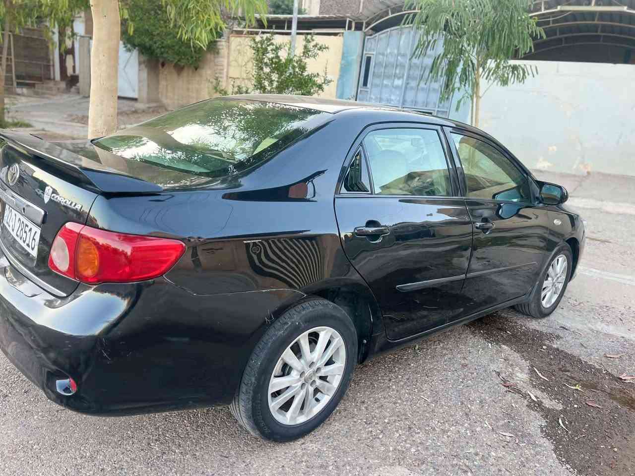 كورلا 2010 خليجي ضررها بالين وجاملت صفحة السايق صبغ بوند والسقف مقحل اعملو ستيكر مكينة 1600 كير ومكينة وتبريد شرط السيارة ما بيها اي ضربة او دواخل او شي ***********

