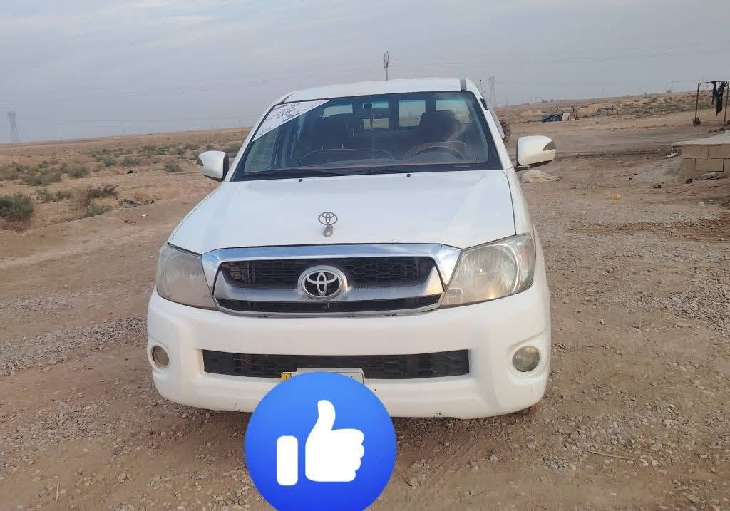 السلام عليكم سيارة للبيع موديل 2009مرزي تحويل 
مباشر رقم ديالئ المواصفات بيهه بنيد اوجامرلوق الرقم***********
