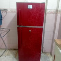 ثلاجه صغيره عشره قدم السعر 150الف مكاني الأمين الثانيه موبايل 07759720...