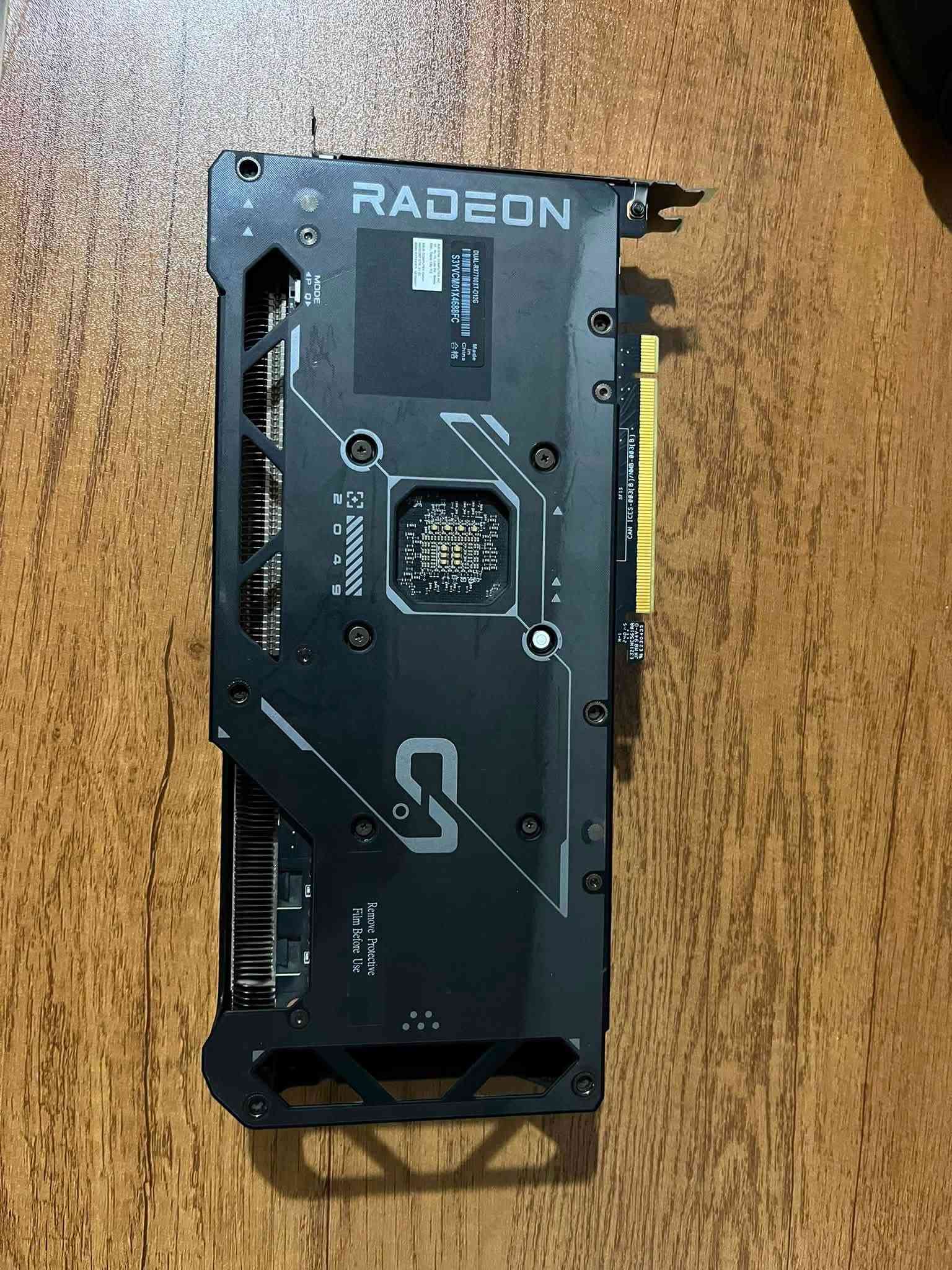 معالج i7-١٢٧٠٠ • رام ٣٢ DDR5 • كرت شاشة RX7700XT
