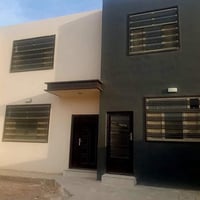 مجمع السلطان • ٢٠٠م • طابقين