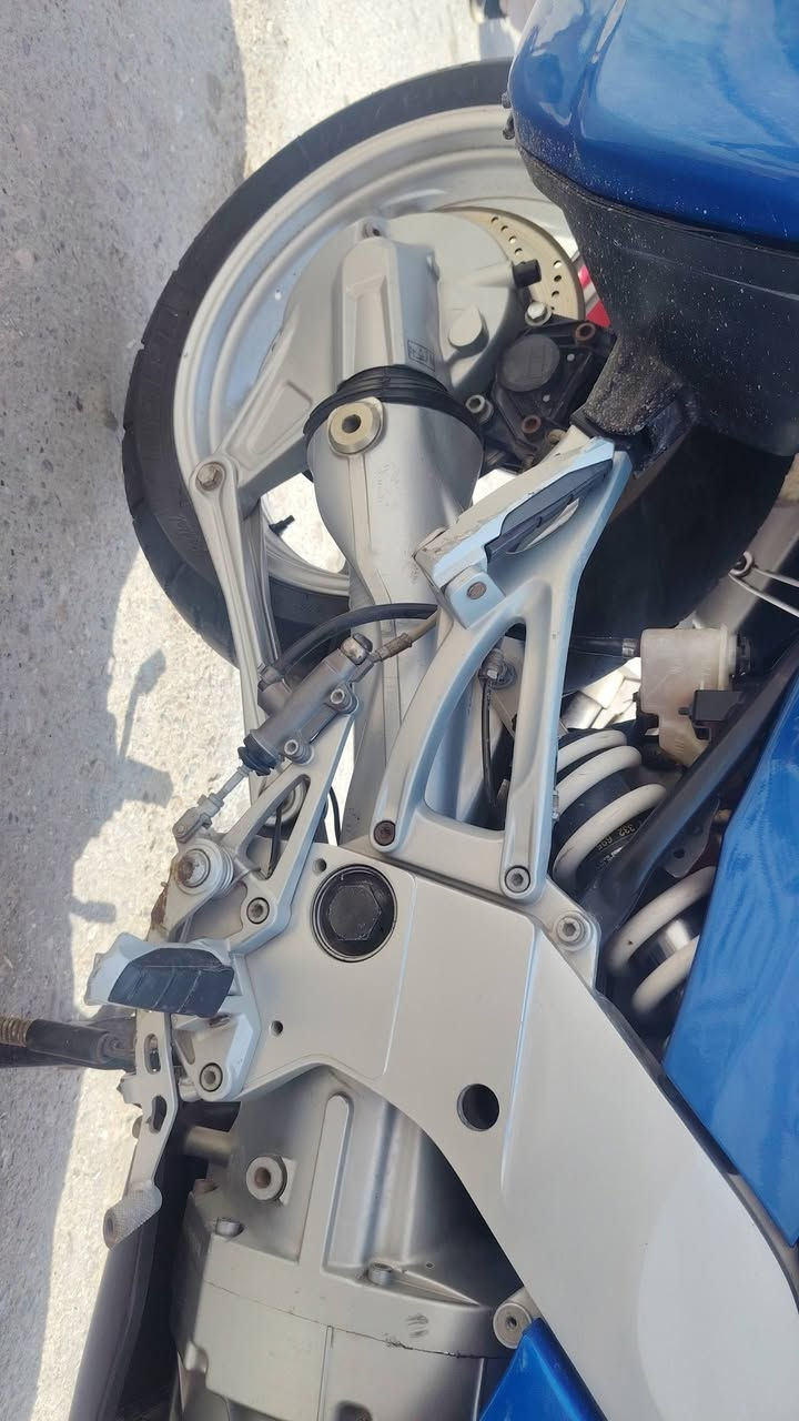 بي ام دبليو • KRS 1200 • بدون رقم