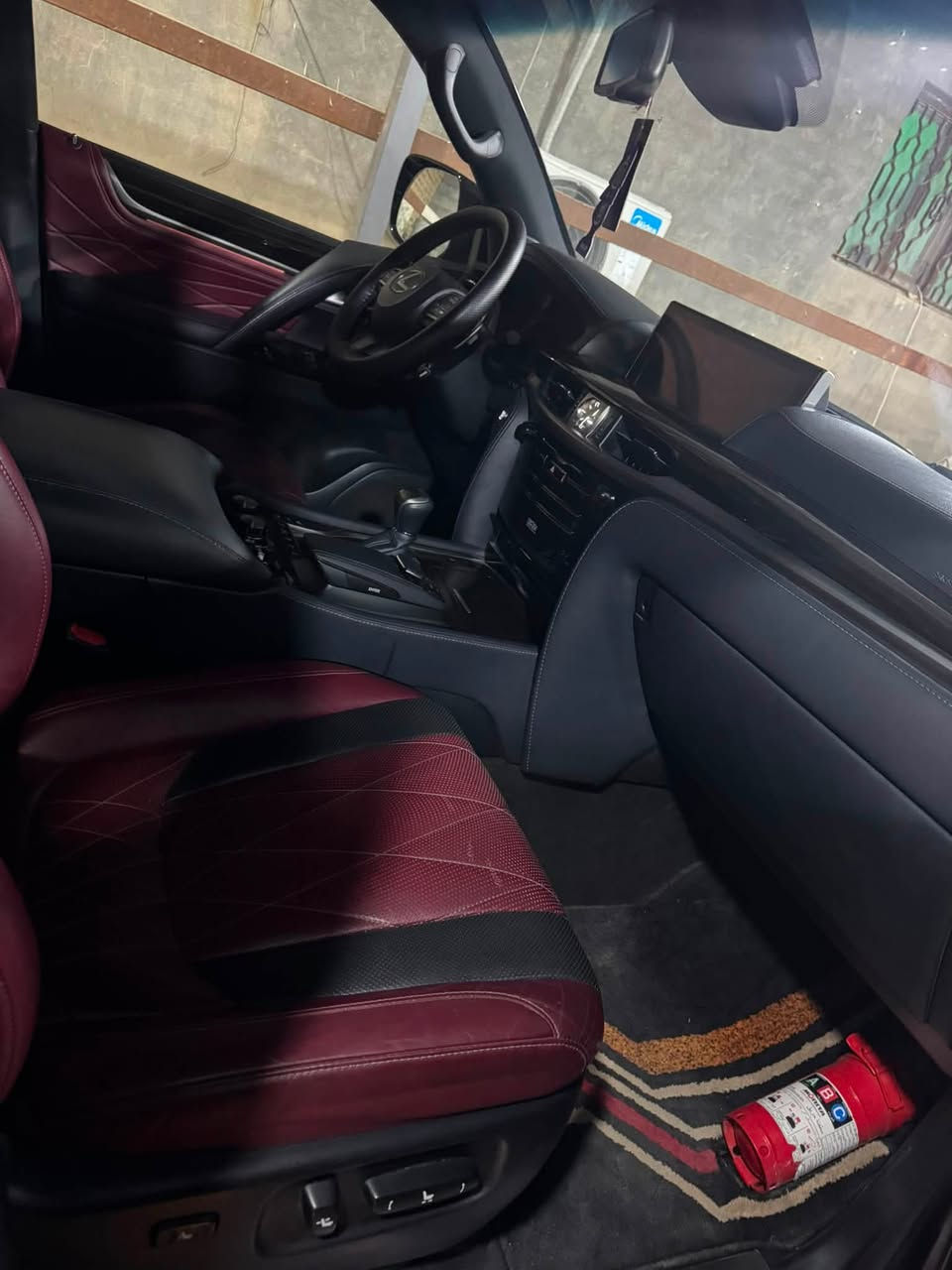 لكزس LX570-2021
كورلا بلاك ادشن فول مواصفات داخل احمر أبواب شفط كفاله عامه رقم بغداد دولي مشروع وطني تحويل وين ما يعجبك 
سعرها ٨٢ الف وبيها مجال
***********
***********
***********
