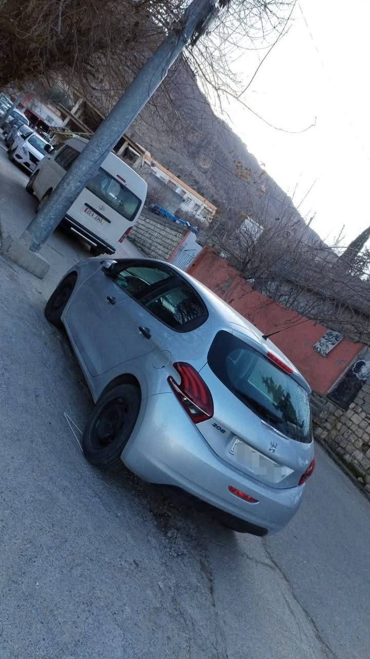 بەناوی خوا / بیجۆ 208 مودیل 2016 بێ بۆیاخ بێ لێدراو کلین تایتل گێرو مەکینە بەشەرت سەنەوی تا 2029 یە بەناوی خۆمە ڕۆنی گێر تازە گۆڕاوە سێرڤسی تەواوی بۆکراوە *********** أربيل, العراق
