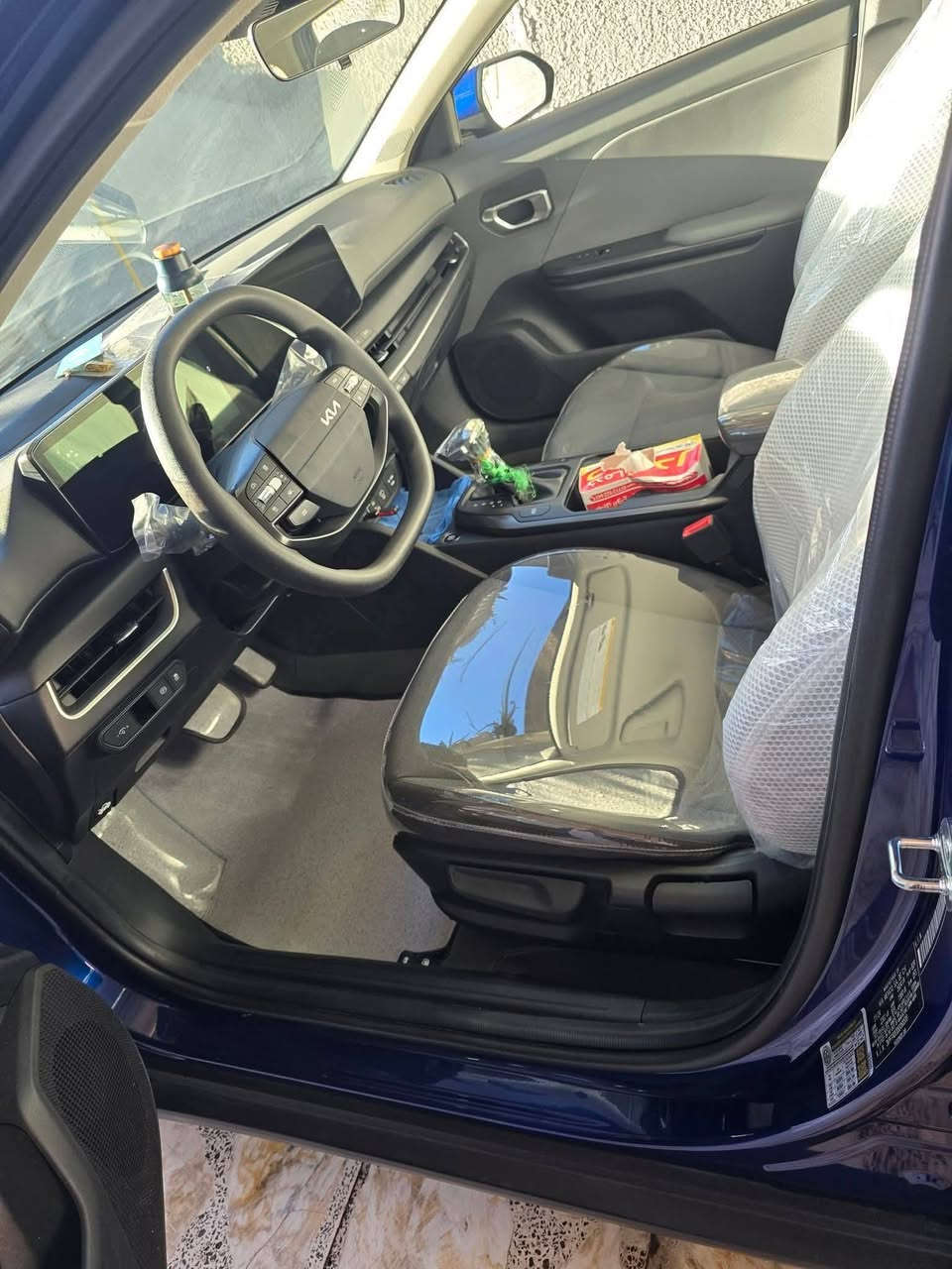السلام عليكم
كي فور K4 2025 للبيع فقط.

وارد أمريكي مكينه 2000
حادث خفيف بدون ايرباك وبدون تبديل اي قطعه 
ماشية 20 الف ميل .
رقم بغداد وباسمي 
صور الحادث مرفقة
المواصفات : بصمة / هندبريك دكمة / لايت LED / مكينة 2000 دوش / شاشة كبيرة متصلة ديجتال / اوتو هولد / LED امامي وخلفي / قيادة ذاتية / كامرة دوارة / رادار تعديل مسار / اوتو بريك / رادار جانبي / مود درايف / تحكم ستيرن / كروس سرعة /مانع انزلاق / كار بلي

مدوشمة كشنات وارضيه وشنطة

السعر 167 $

مكاني الشعلة

للاستفسار :***********
