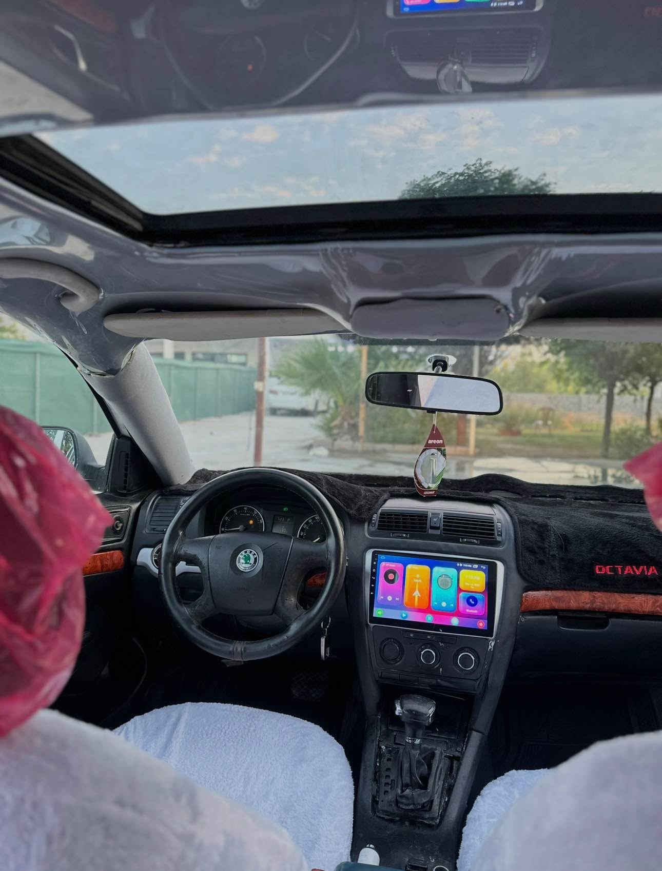 ( *********** )وەتسئەپی لەسەرە 

سعری ٤١ وەرەقە و ١٠ وەرەقە خرامەی لەسەرە دەیگەڕێنمەوە 

سکۆدا octavia مۆدیل ٢٠١١ -تۆماتیک 

گێر و مەکینە بەشەرت 
مەکینە ١.٦ی بێ تۆڕبۆیە 
 
سەیارەکە ماڵی فەقیرە زۆر بێ مەسرەفە 

سعری ٤١ وەرەقە ١٠ وەرەقە خرامەی لەسەرە دەیگەڕێنمەوە 

*********** وەتسئەپی لەسەرە

شوێن هەولێر أربيل, العراق
