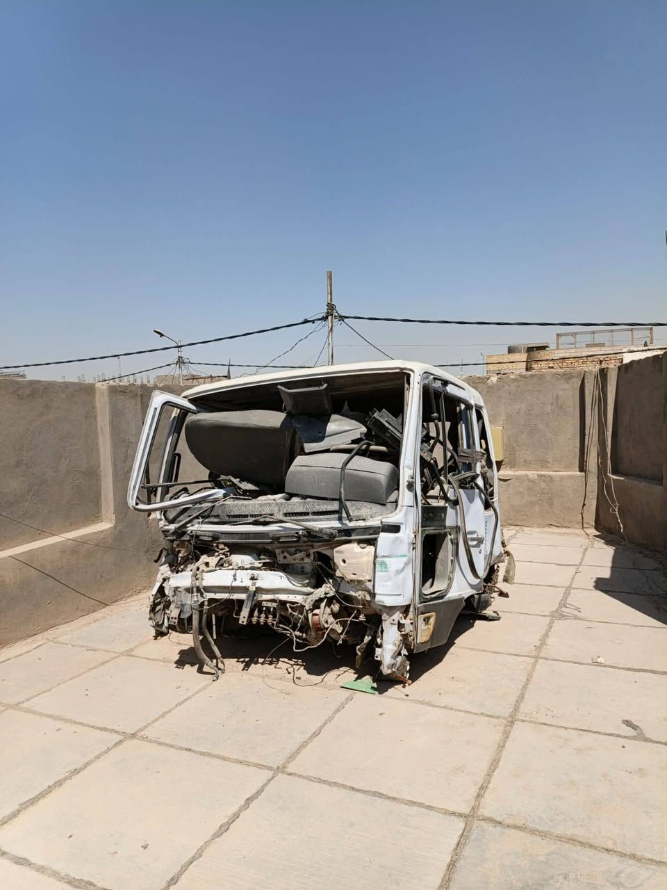 قمارة مضروبة للبيع 
صفاح بدي للبيع عدد 5
عنوان القادسية
***********
***********
