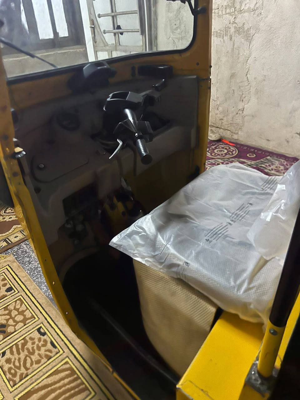 السلام عليكم تكتك للبيع موديل 2019/9/26 تكتك خير من الله بيهة خياس بلدوسة تكتك مامعمرة بلادي السعر 6400وبيهة مجال حك الجية واتساب او اتصال *********** المكان بغداد الكمالية
