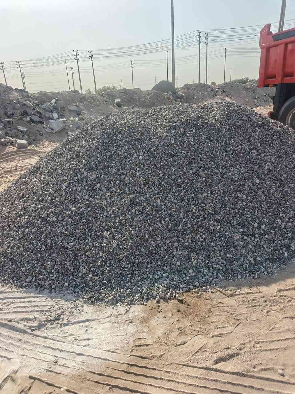 سلام وعليكم لتجهيز رمل خشن ولحصو وسبيس ورمل ناعم وجص و طابوك ***********
