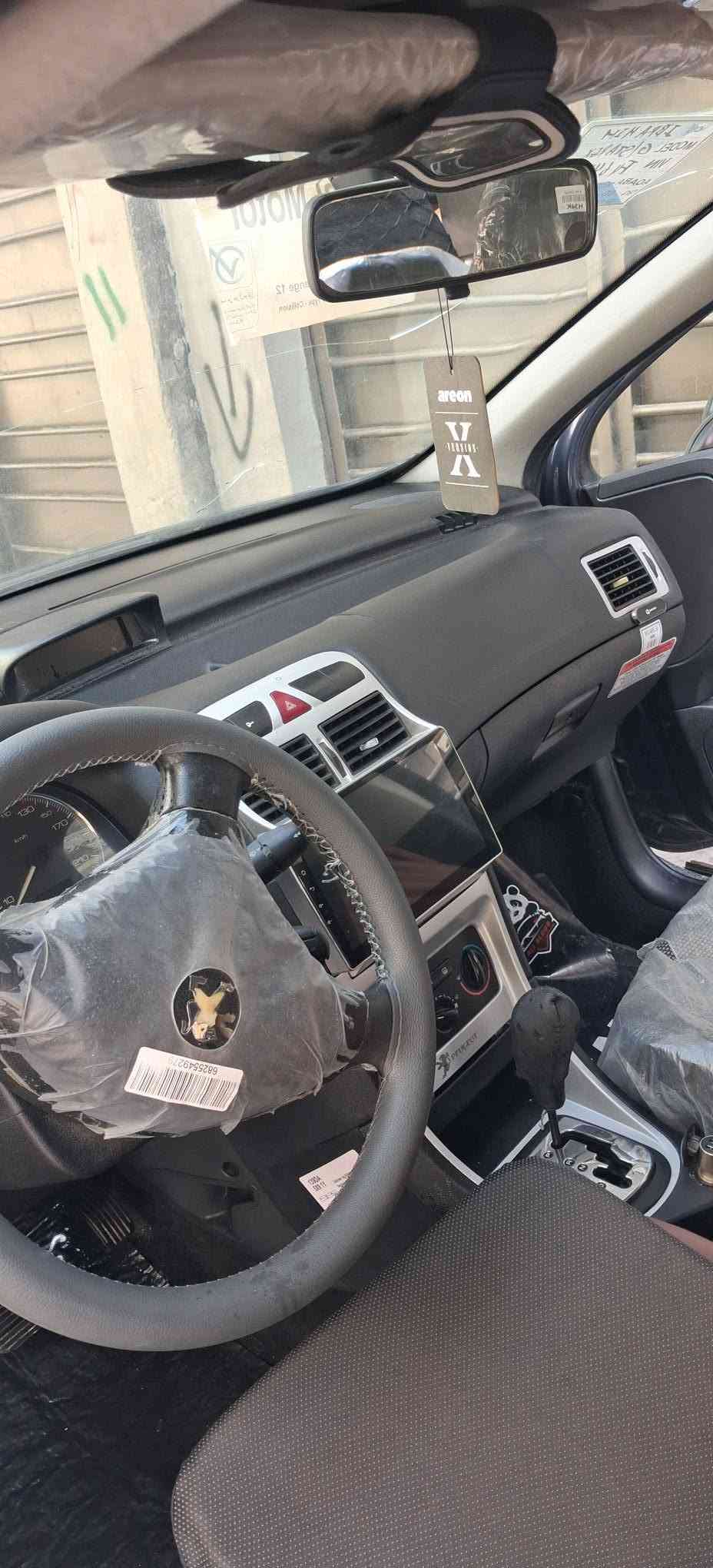 بيجو ٣٠٧ • ٢٠٠٦ • ٢١٨ الف كم