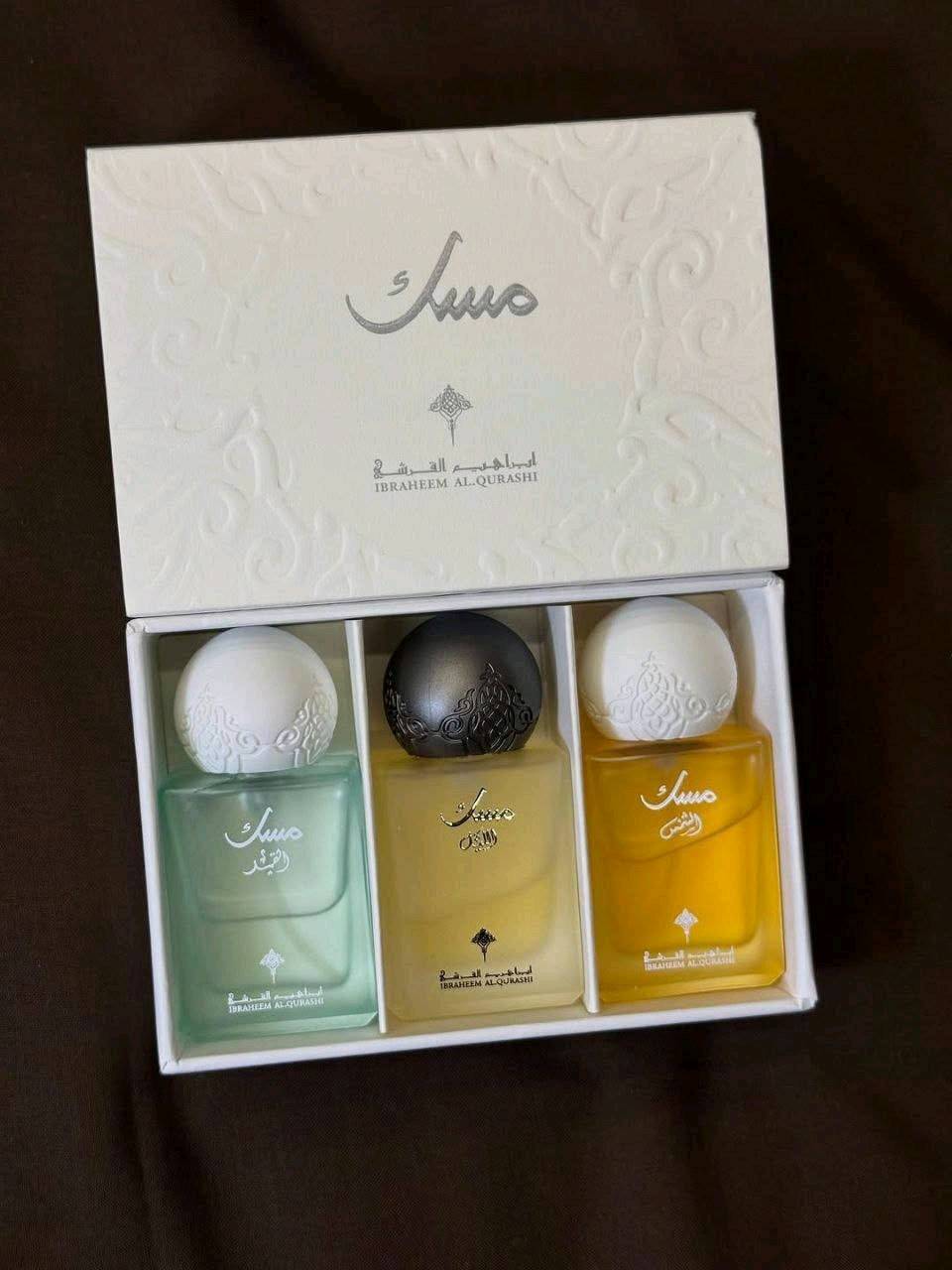 اي عطر ابالك متوفر ونوفرة وحسب امكانيتك،ومو بس عطور متوفرة حتى اڪسسورات رجالية ونسائية وملابس رجالي نسائي مع حقاب ومنتجات نسائية للعناية بالبشرة،وغسولات وشامبوات للعناية بفرة الرأس،ڪل هاذ ويجيك اباب بيتك حسب طلبك🤎.