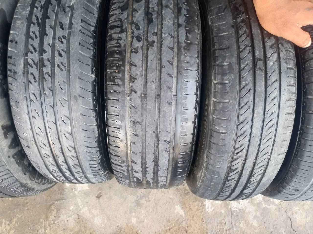 السلام عليكم يتوفر لدينا تايرات مستخدمه نضيفه كلش شرط ع فحص ابيع جمله ومفرد يتوفر الأحجام من 12 إلى 20

 سعر الزوج 20 والجمله اله عروض خاصه وكل الهلا فيكم جميعا 

موقع المحلات تكريت فلكه الفرسان قرب سايلو الاذره 

للتواصل *********** يتوفر واتساب
