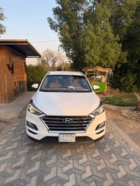 توسان خليجي موديل 2020 ألون ابيض  ماشيه 140Km حساسات رادارات  كامره خل...