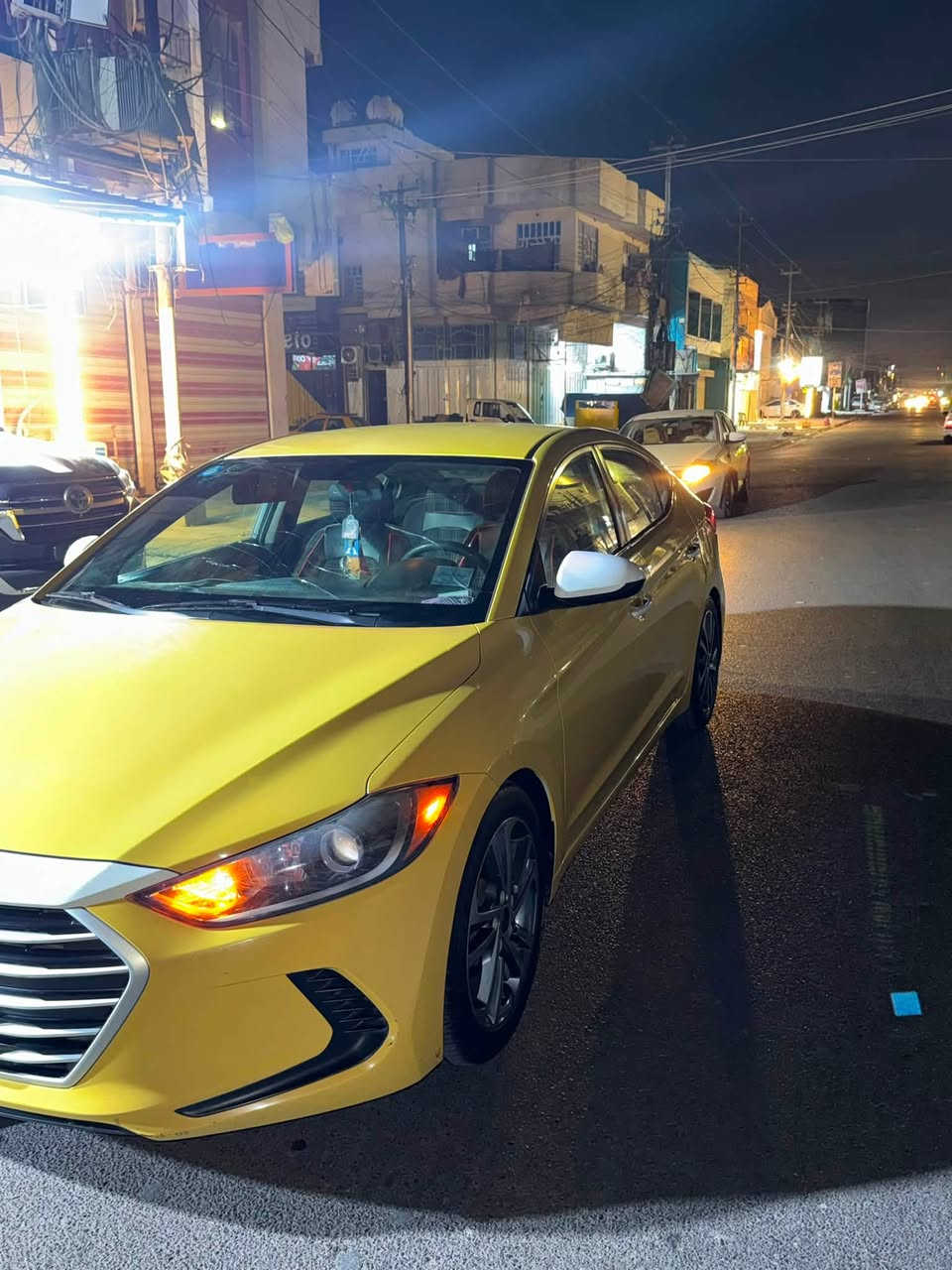السلام عليكم للبيع سيارة النترا 2017 وارد امريكي 
السيارة ضربتها الباب اللي ورة السايق فقط السيارة نضيفة ماشية 120 الرقم بغداد للأستفسار *********** واتساب مكاني بغداد
