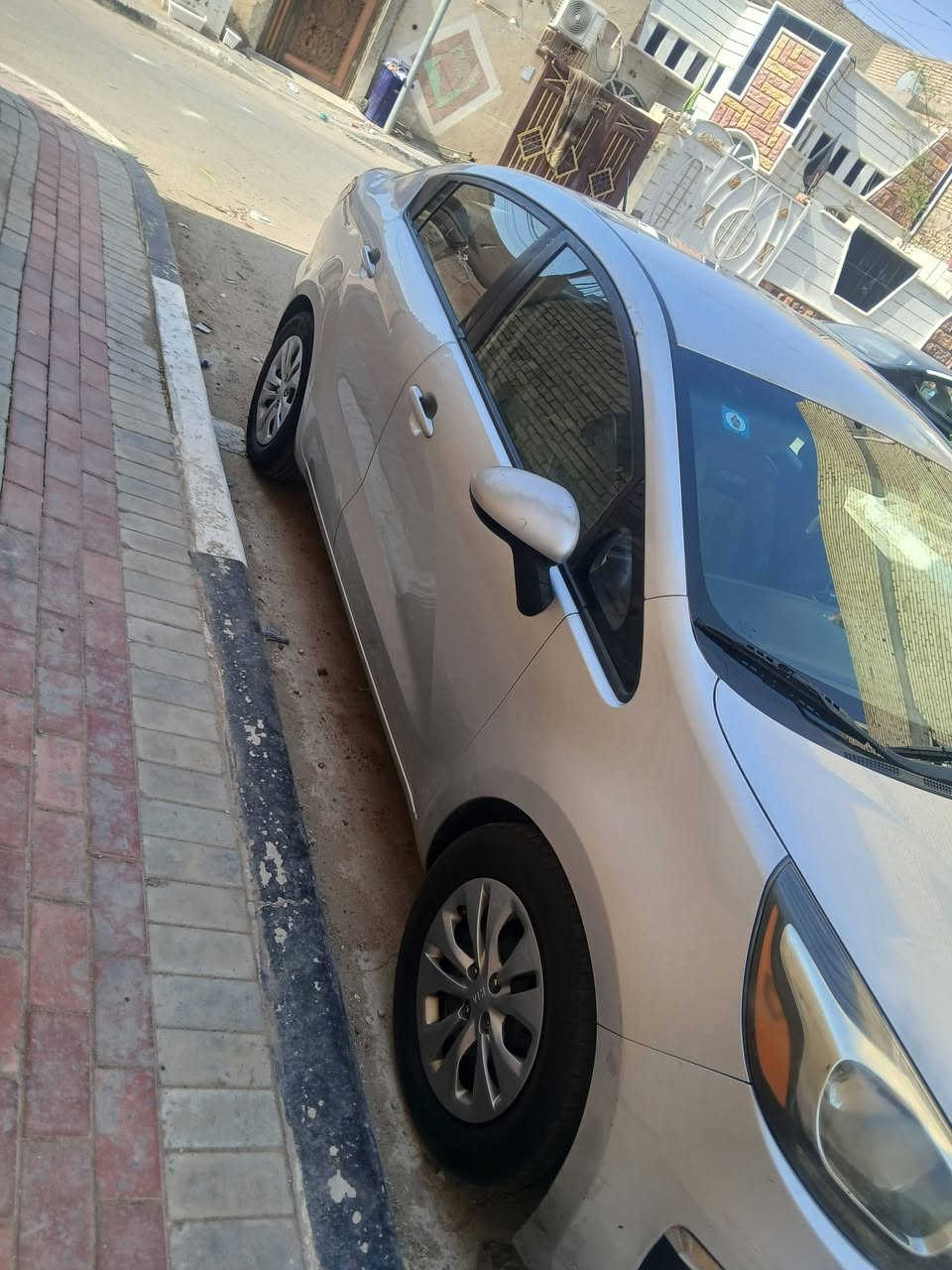 ريو أمريكي موديل ٢٠١٧ ضربتها بلجنطه فقط وباقي السياره مكفوله تبريد حداديه كامله السيار عارضها 93 وبيها مجال قليل مكاني كربلاء ***********
