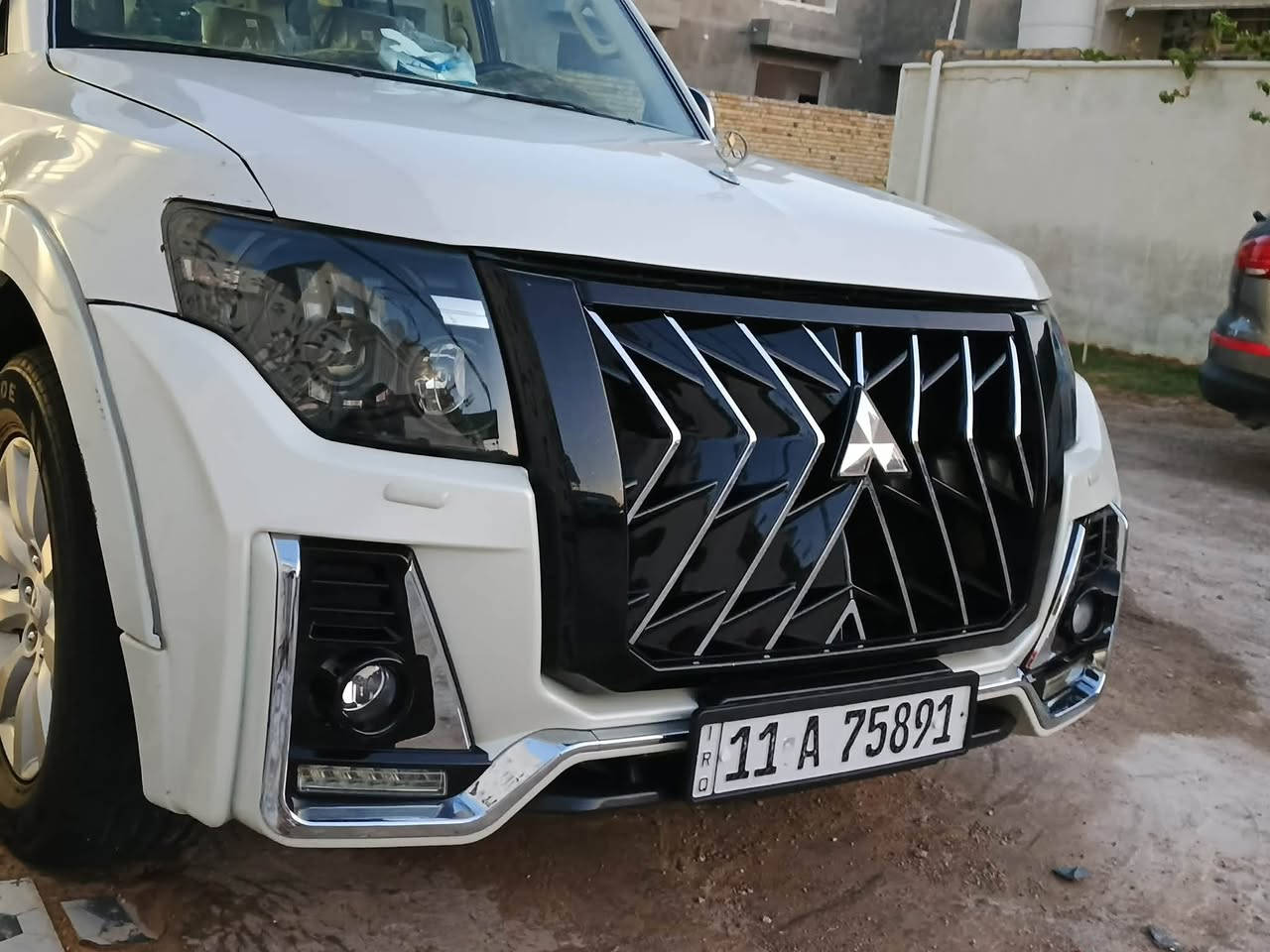 بيع او مراوس باجيرو 2010 فول مواصفات ابيض صدفي مكينه 3800 ويل 18 مكفوله كفاله عامه سياره استخدام شخصي جاهزه من كلشي رقم الهاتف *********** السعر 137 وبيها مجال بسيط
