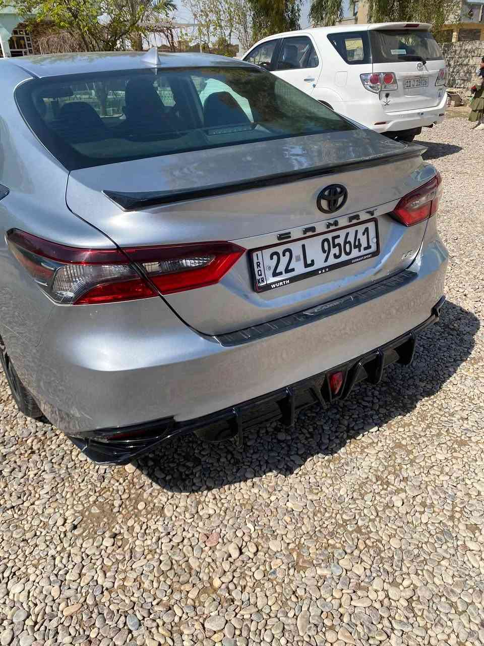 كامري 22 le ماشيه 45 الف ميل 
***********
السعر 185 وبيها مجال
