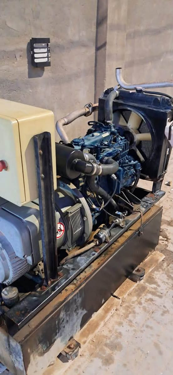 مولد كابوتا ياباني 15 60A KV
4 سلندر 
سعة المحرك 1505
مولد بحاله جيدة شرط التشغيل 
لا بخار لاتنقيص 
للاستفسار *********** واتساب
