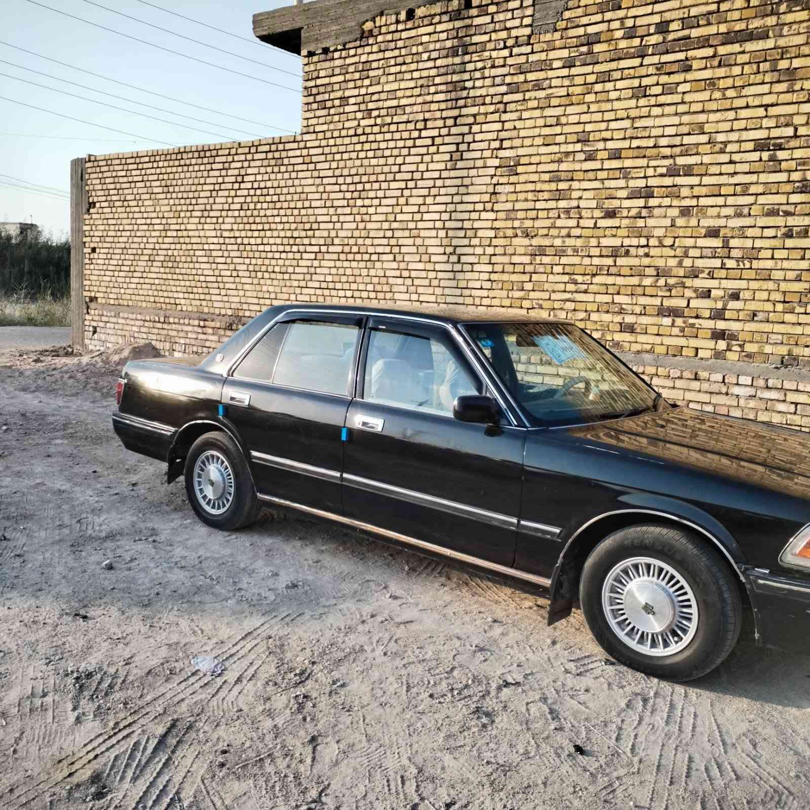 السلام عليكم سيدان للبيع مديل 1992  سياره كير مكينه حداديه خير من الله تخم تاير جديد رقم بغداد نكليزي تحويل مباشر الاستفسار اتصال على رقم*********** مكاني ناصريه
