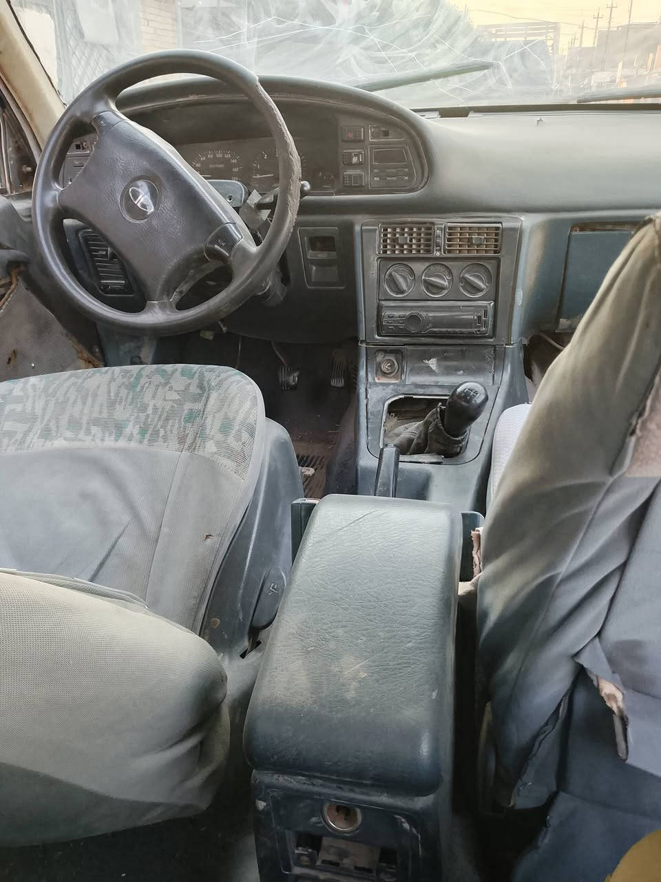 برنس موديل 93 رقم قادسية تحويل مباشر كير ومكينه واكسل مكفولات كير عادي تخم تايرات جديد ويل كب منظومه بنزين جديدة كهربائيات شغاله غرفة نظيفة 
نقصها بطاين باب السكن والسايق وماطور جام والكشر بي جراد وخياسات واضحة بالصور السيارة شغاله نكرة مكاني بغداد الزعفرانيه السعر 18 وترهم مراوس باوتوماتيك حتى لو اطي فرق وهذا رقمي بي واتس *********** وتحياتي للجميع
